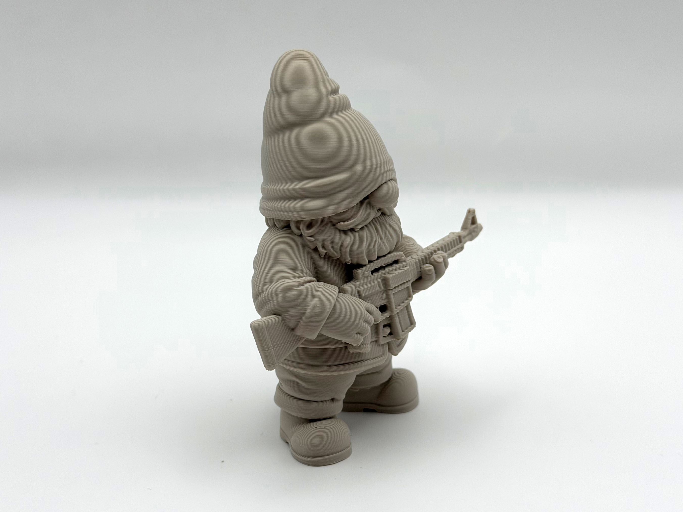 Miniatura 3 do modelo 3D Automatic Rifle Gnome