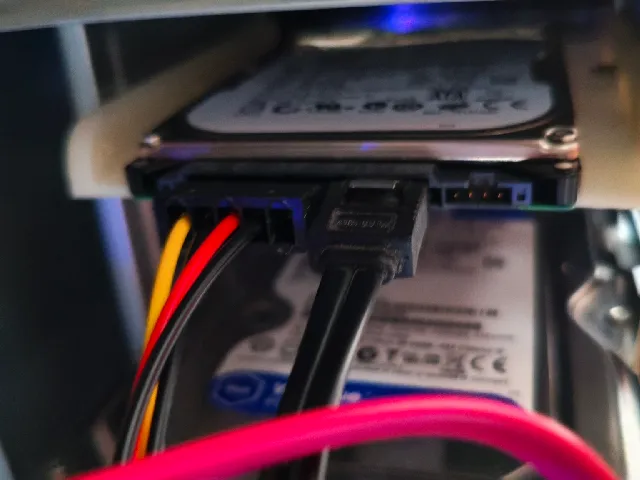 2.5" SSD/HDD için 3.5" Sürücü Yuvası Adaptörü - 2.5" SSD/HDD to 3.5" Drive Bay Adapter