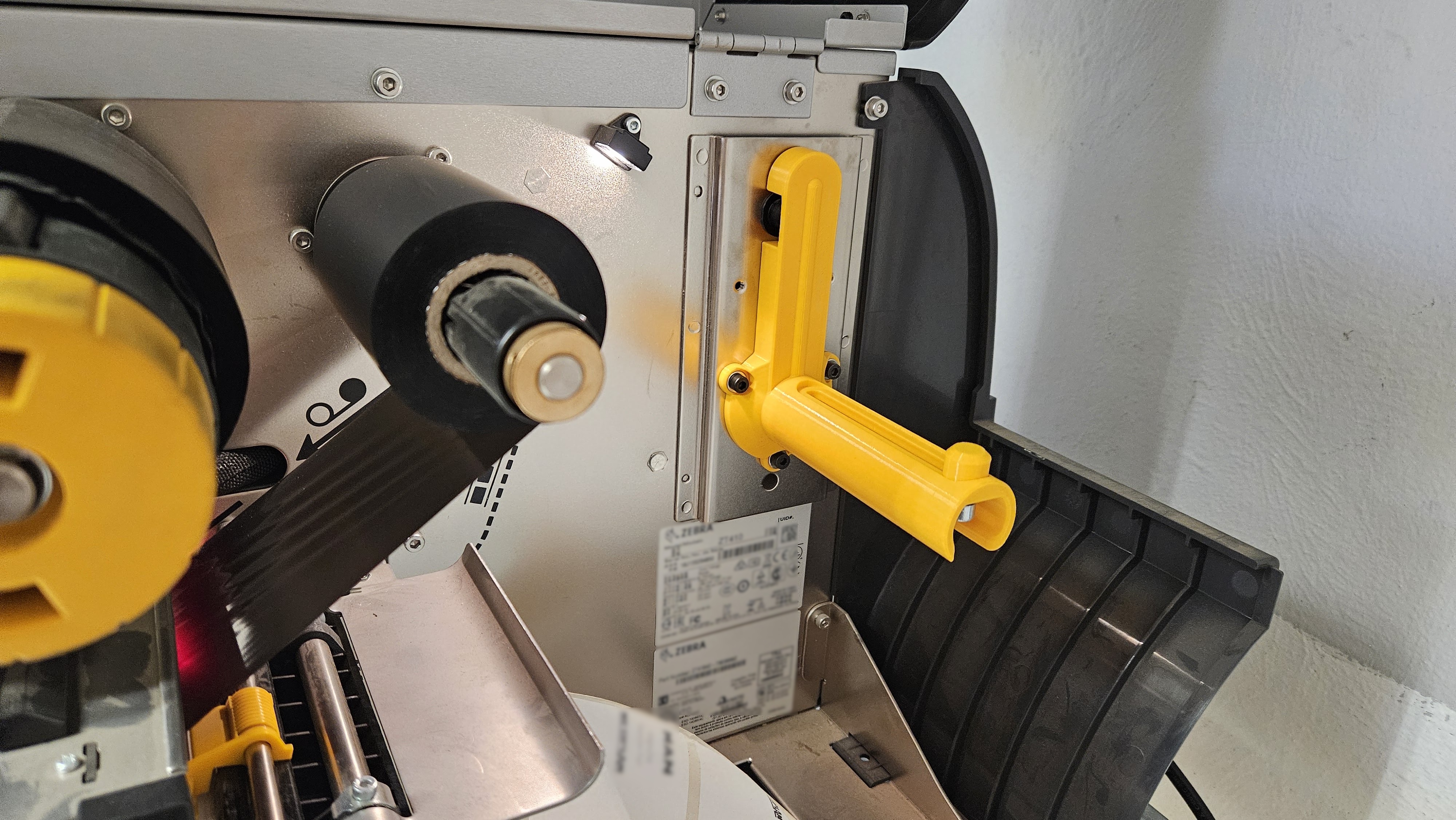 Zebra ZT410 Media Hanger v2 - Closer to a spool holder design