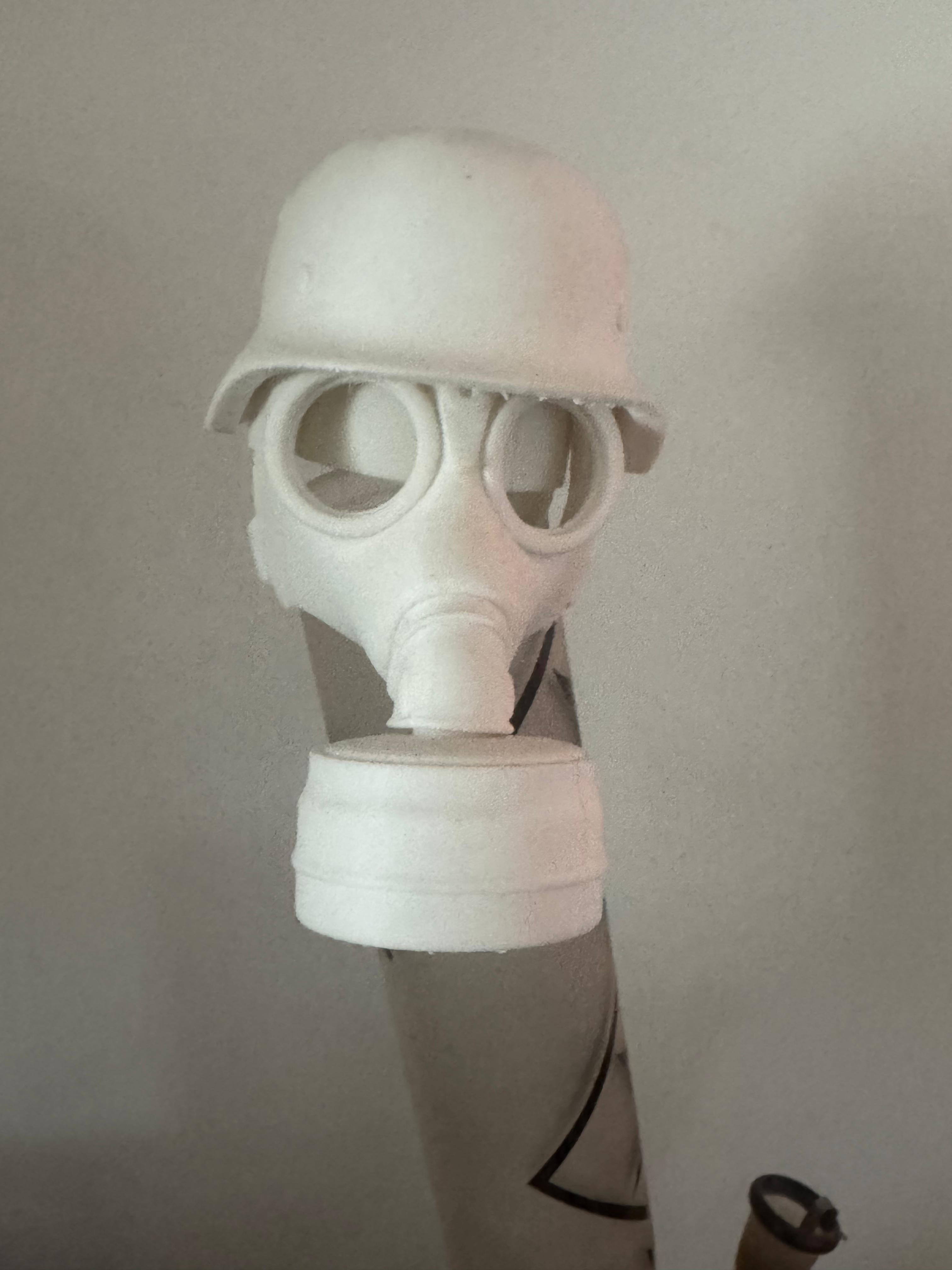 Anhängerkupplung Gasmaske / hitch cover gasmask