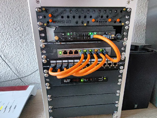 10 inch 1U Server Organization