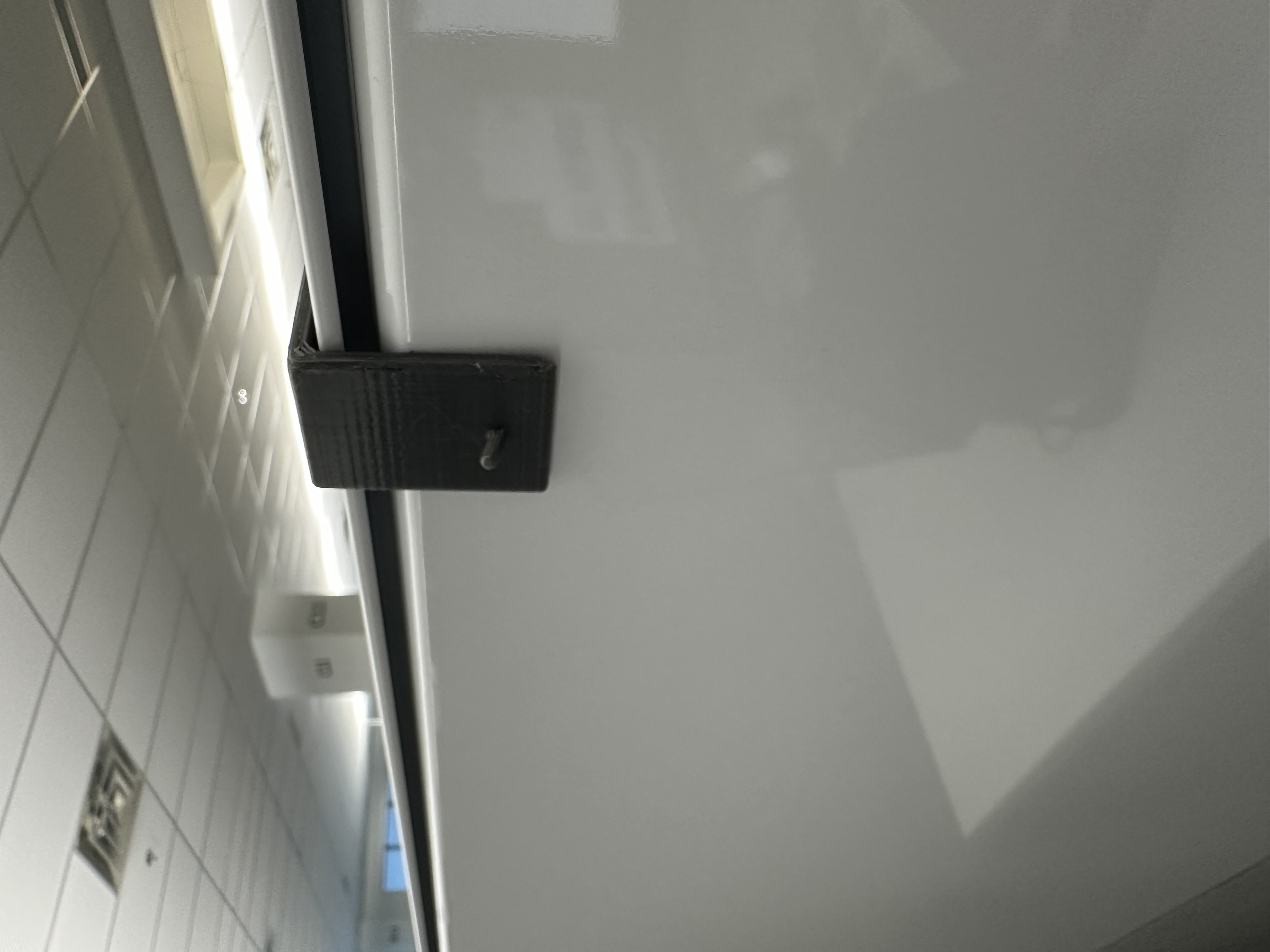 Cubicle Calendar Hanger for 3" Cubicle Walls