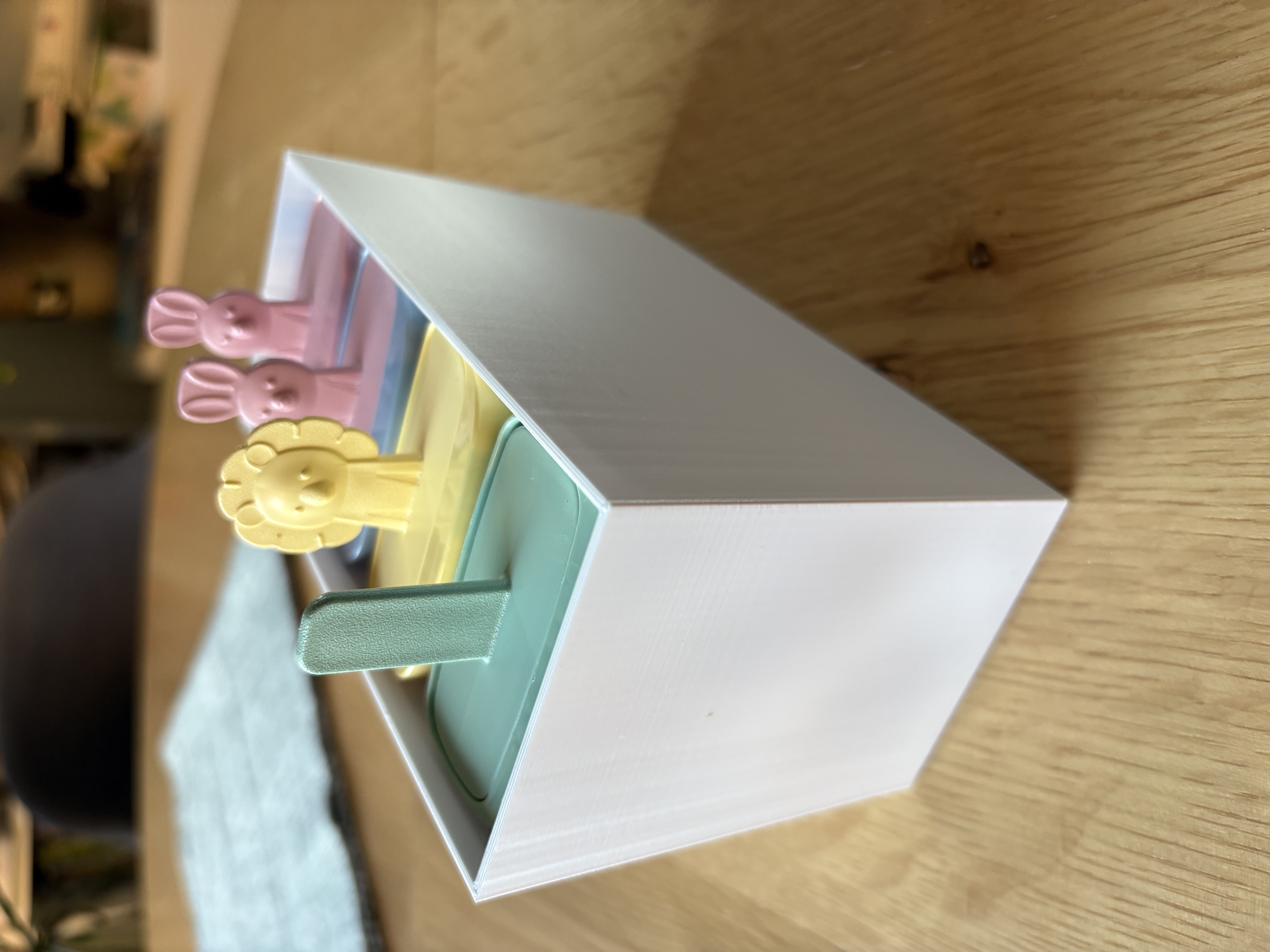 Holder for Popsicle Mold / Behälter für Profissimo Eisform von DM