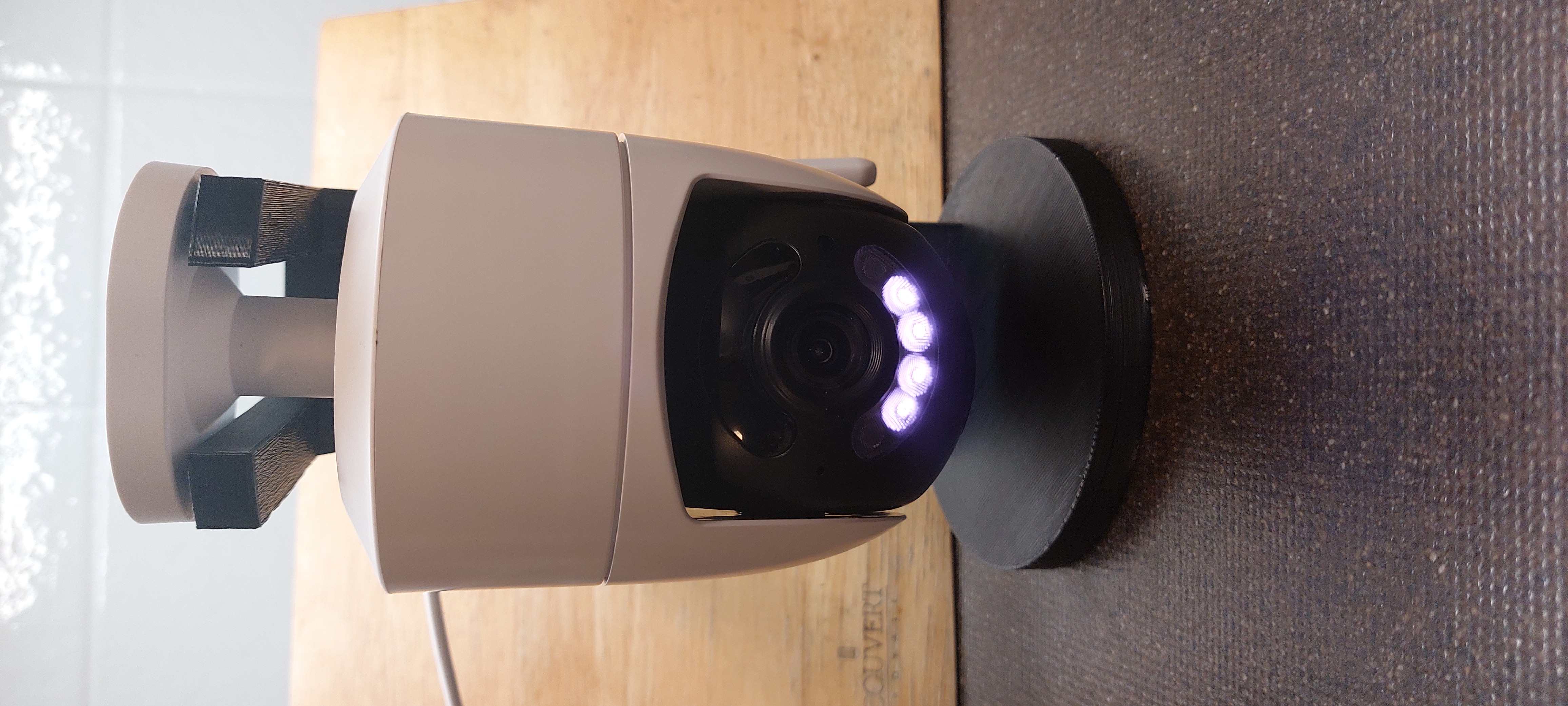 CHAMOUS tuya wifi camera stand