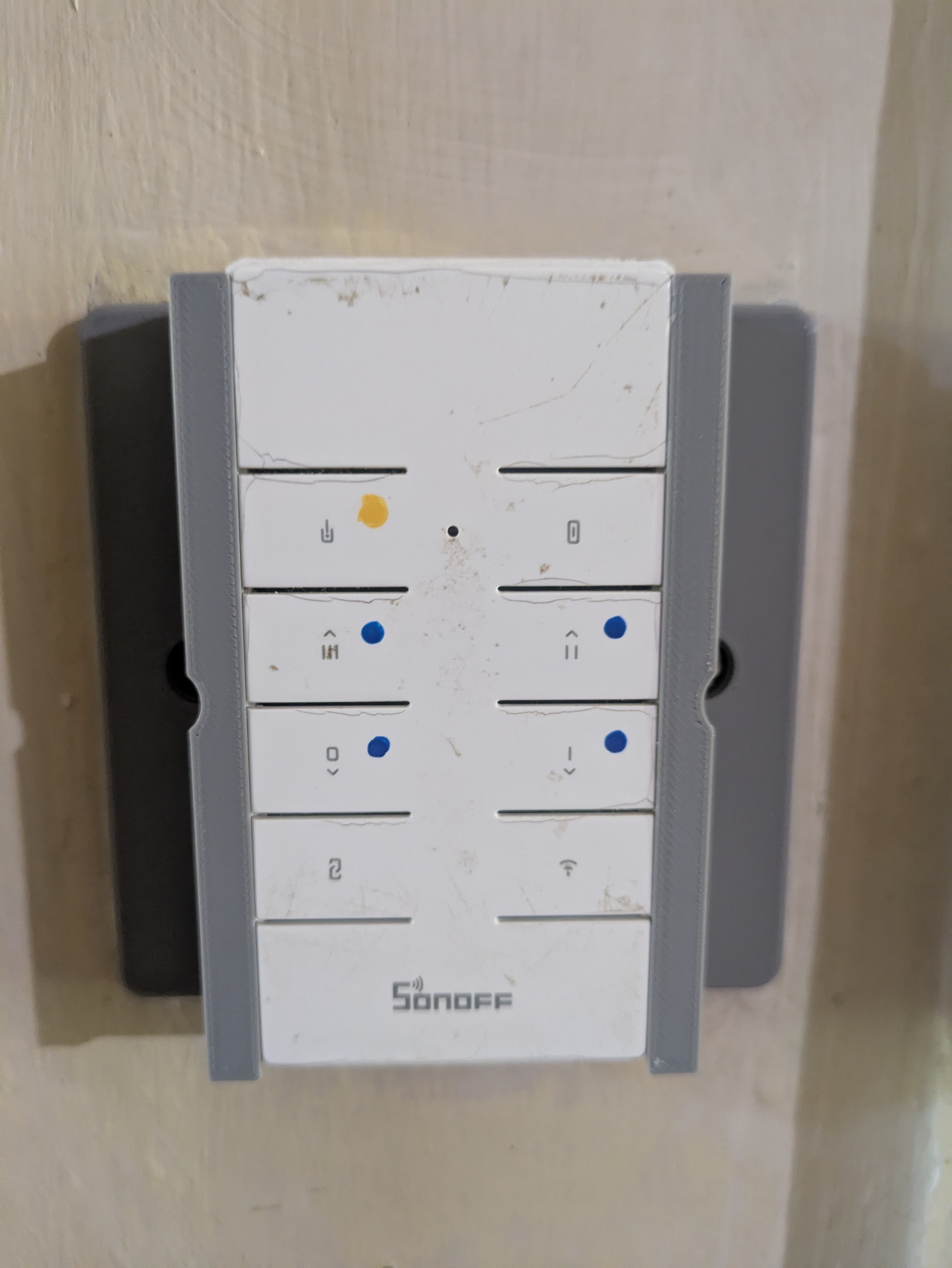 Sonoff iFan remote light switch mount