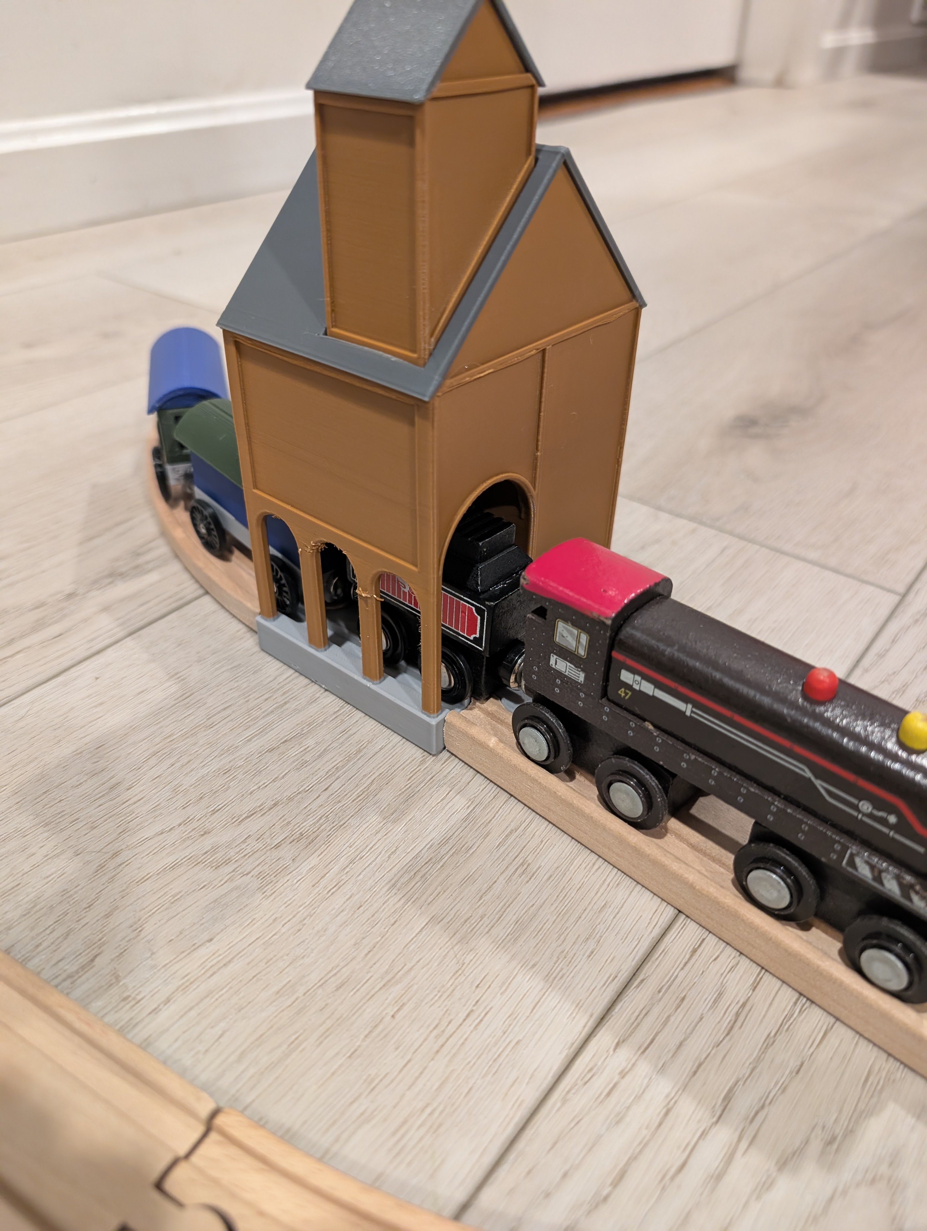 Coaling Tower for Wooden Trains - Brio Compatible