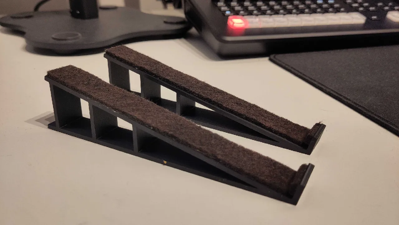 Simple ATEM Mini Extreme stand by Frank Delporte | Download free