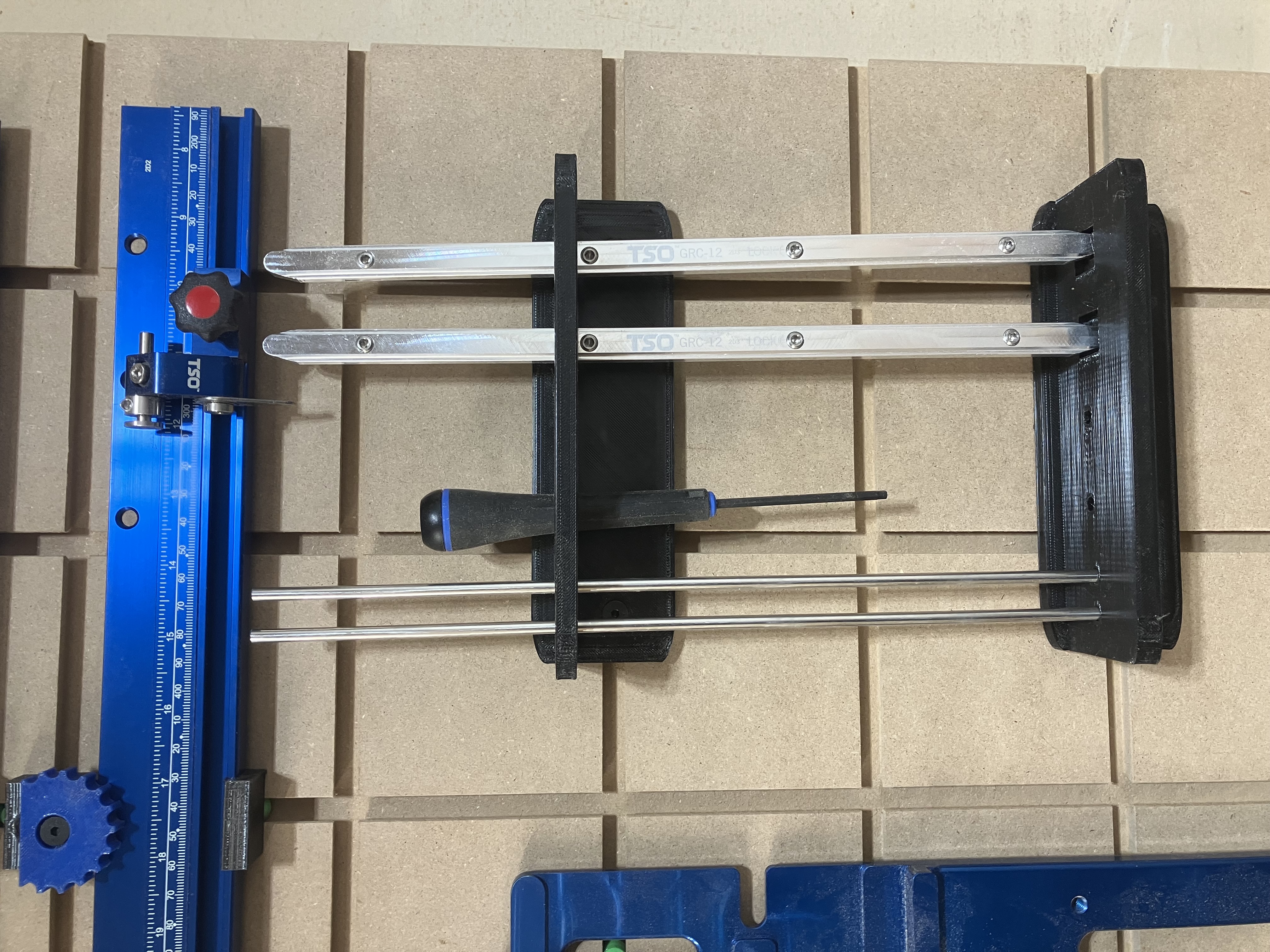 TSO Bracket - guide rail connector_screw diver_calib.rod