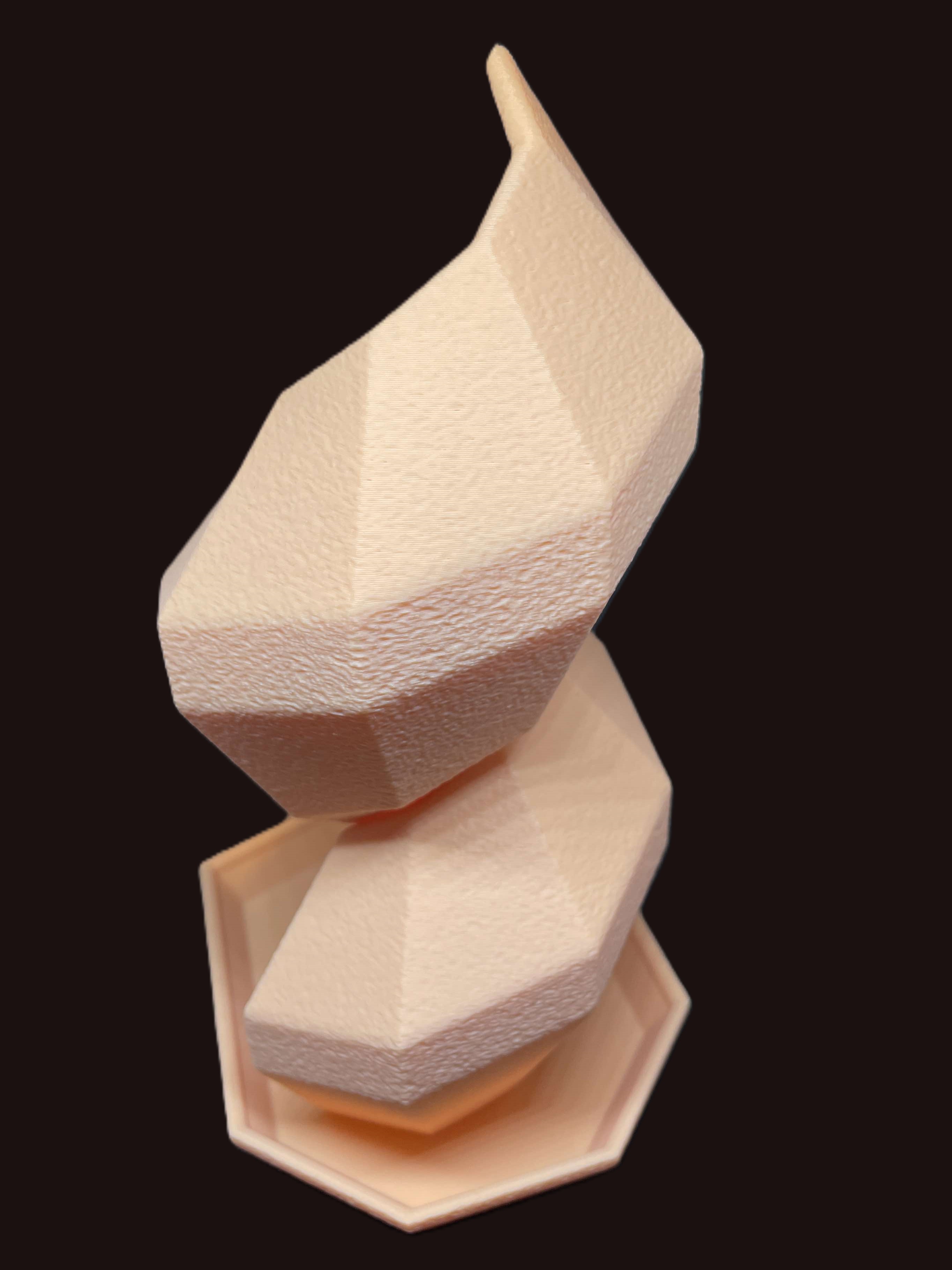 Miniatura 3 do modelo 3D Spiral Shell Dice Tower