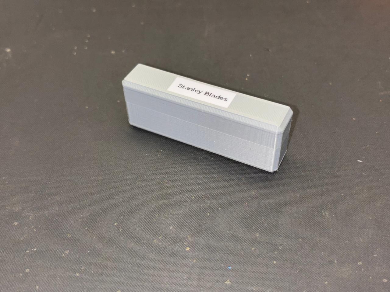 Miniatura 3 do modelo 3D Parametric Container FreeCAD File
