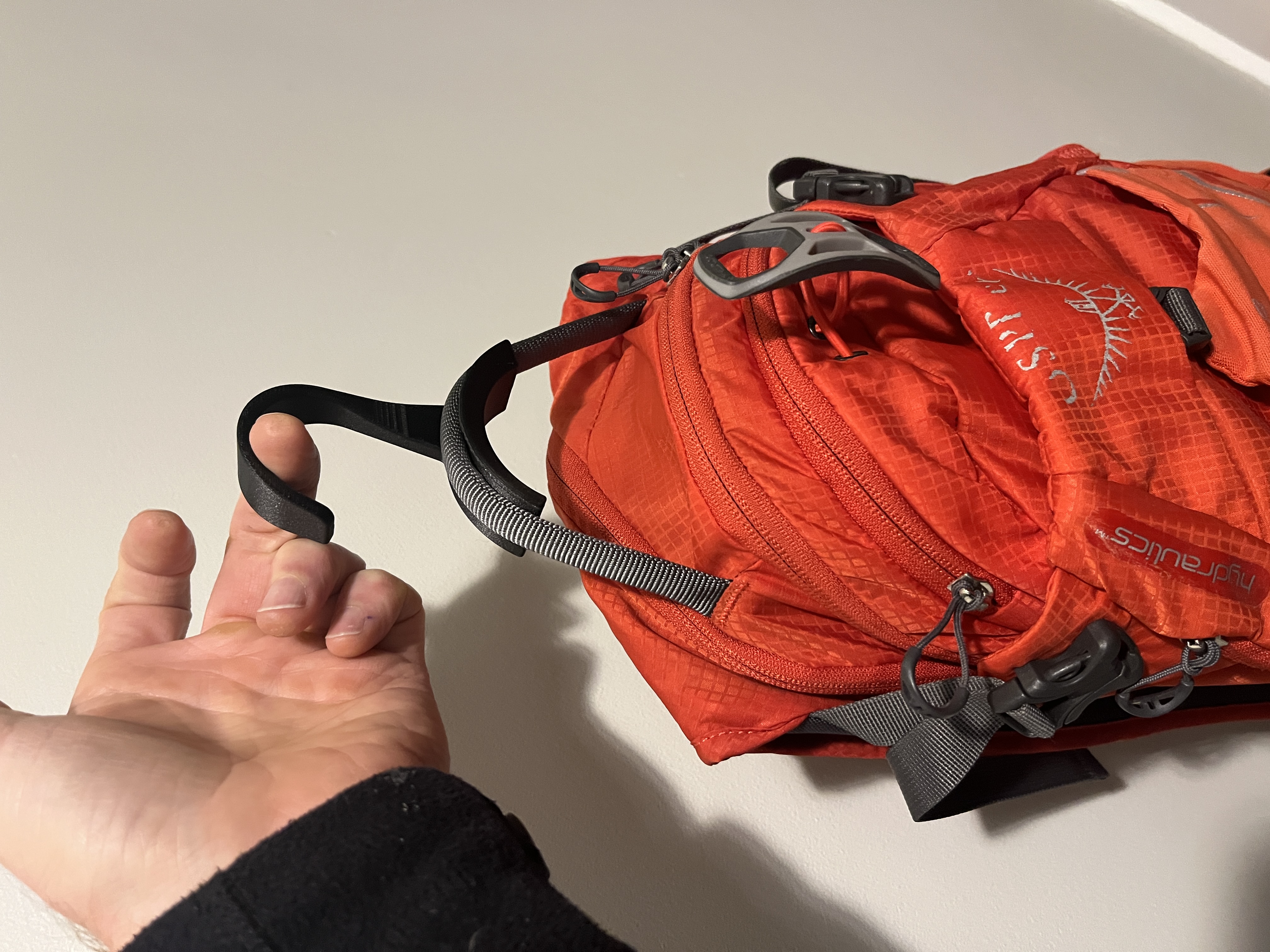 Bag & Backpack Hanger for Closet Rod (Clothes / Coat Hanger)