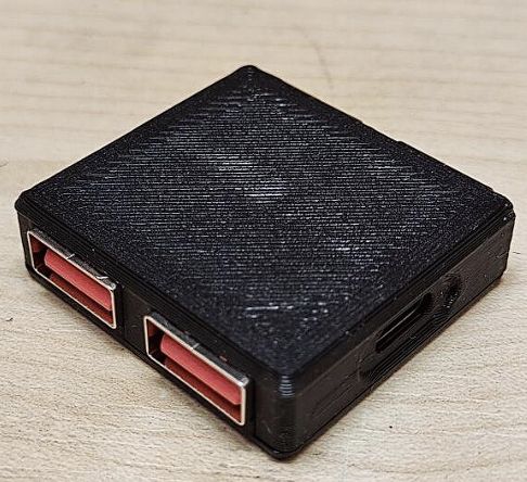 Pouzdro na USB hub s Ali1