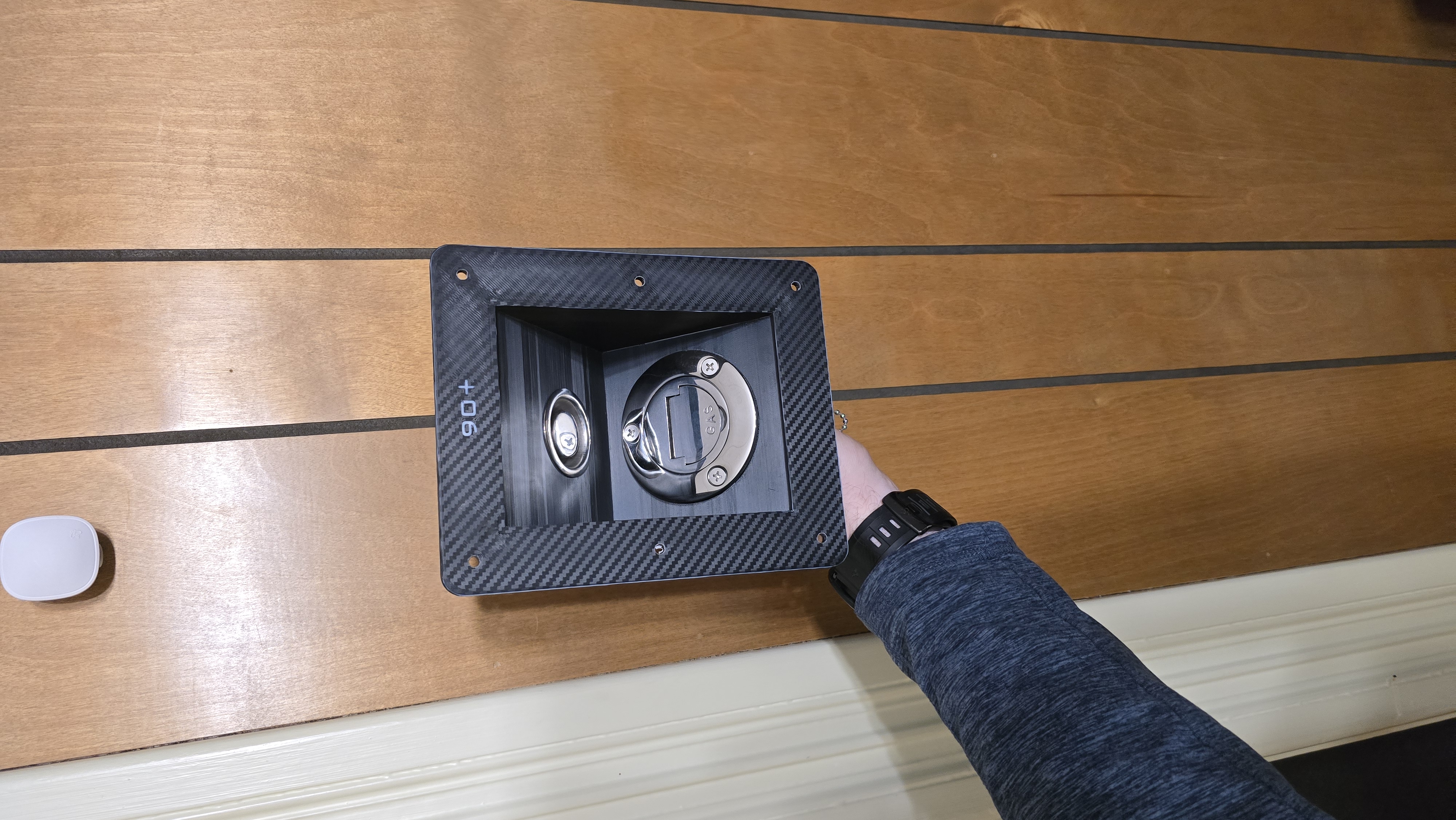Automotive Fuel Door (mount)
