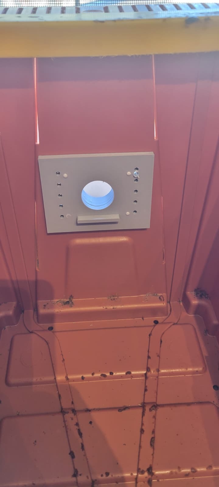 Beehive tunnel adapters: run a nuc entrance through a wall (Pro Nuc, 1 inch hose)