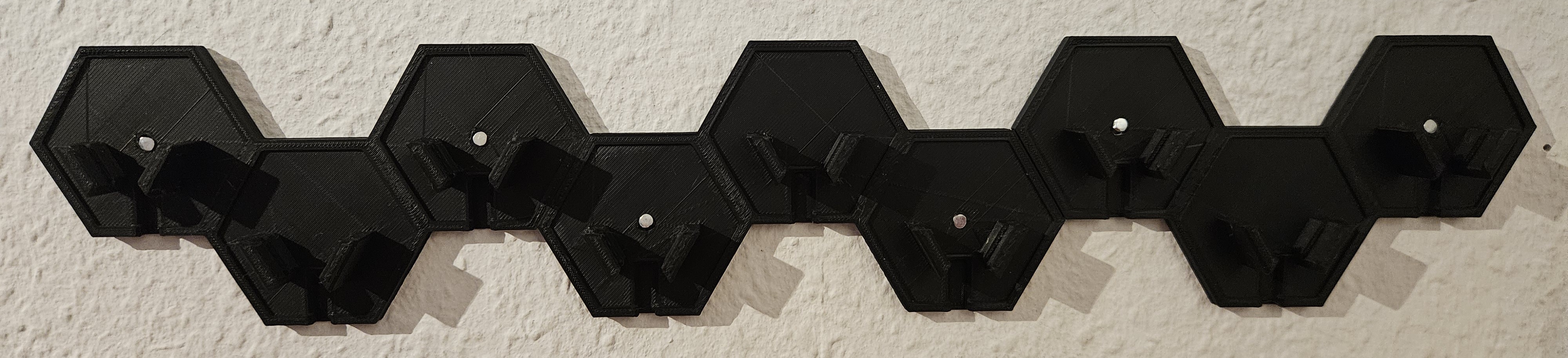 Modern Key Hanger - Switched platform with 3 polygons