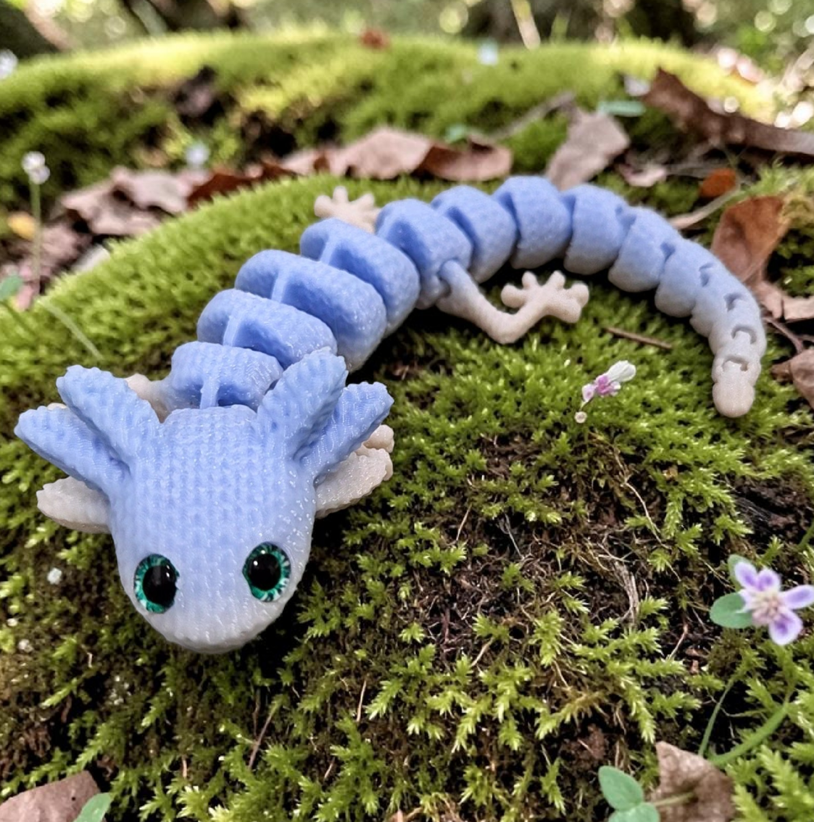 Knitted Big Eyed Axolotl - 6mm + 8mm glass eye compatible