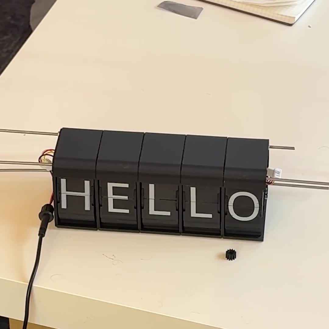 Split Flap Display - (3D Printed, Modular, Compact & Enclosed, With Web Interface, Optimized for PrusaSlicer WITHOUT MMU)