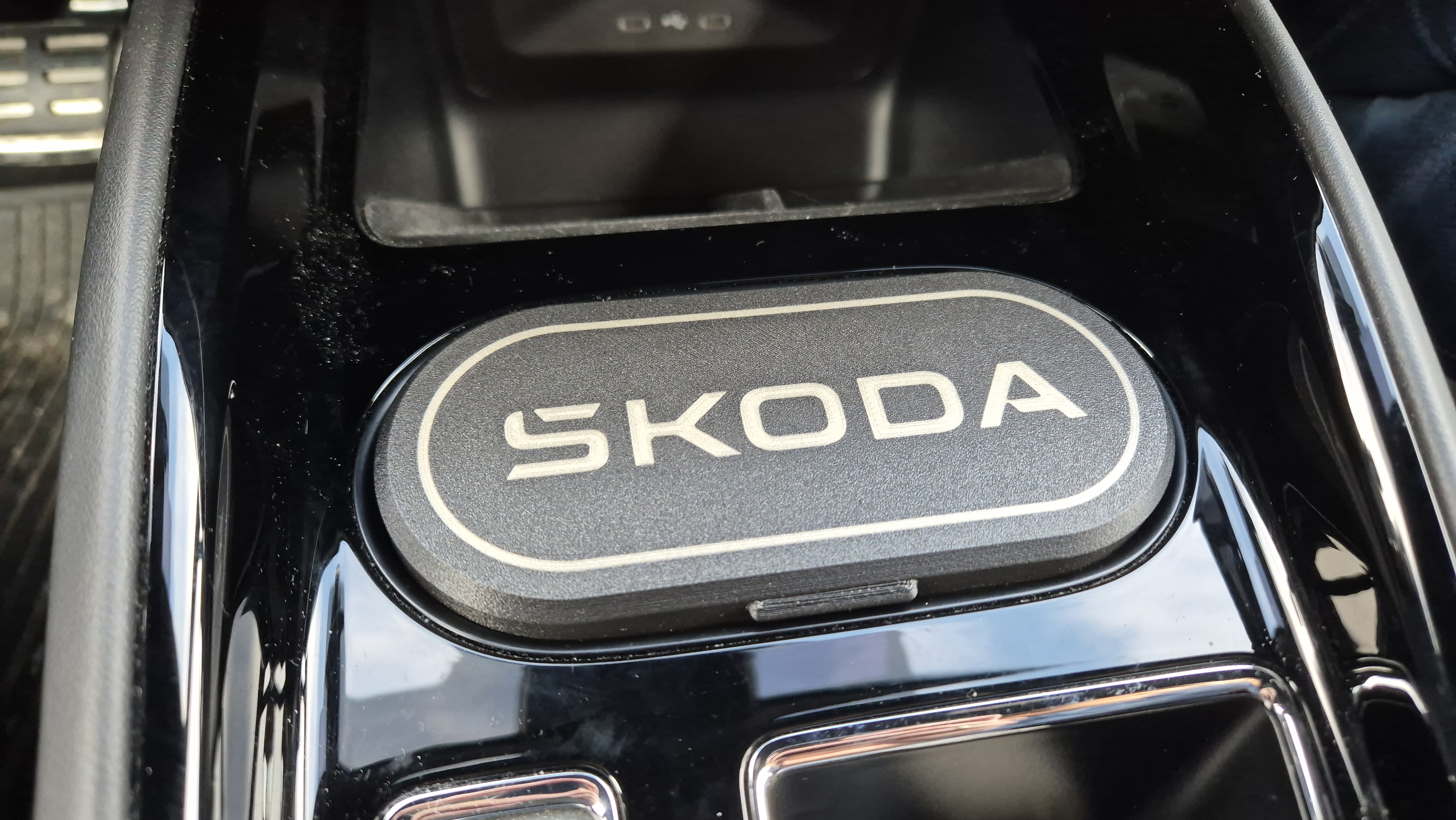 Skoda Enyaq waste bin