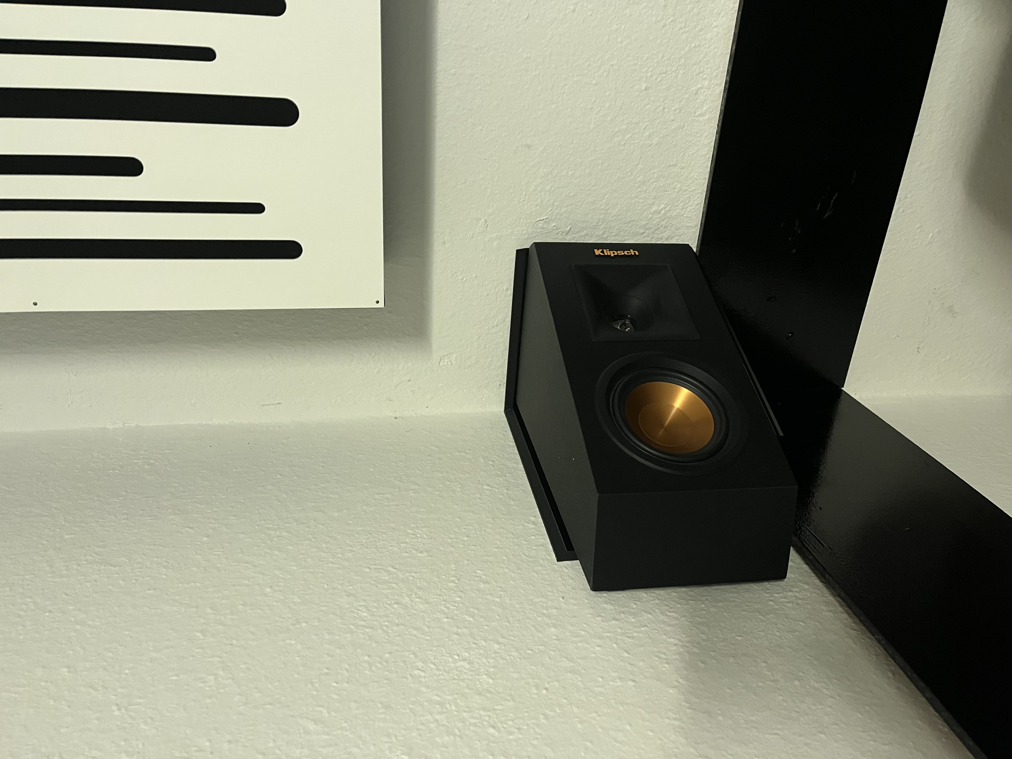 Klipsch RP 140 SA Corner Wallmount