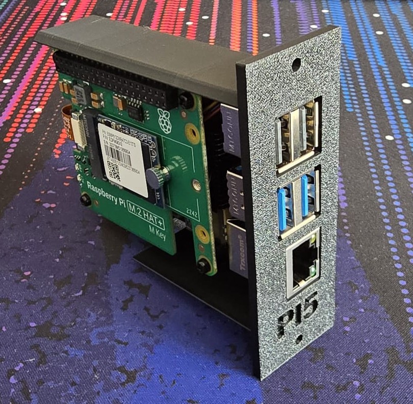 Miniatura 3 do modelo 3D RackBay - Modular Server Rack Storage solution