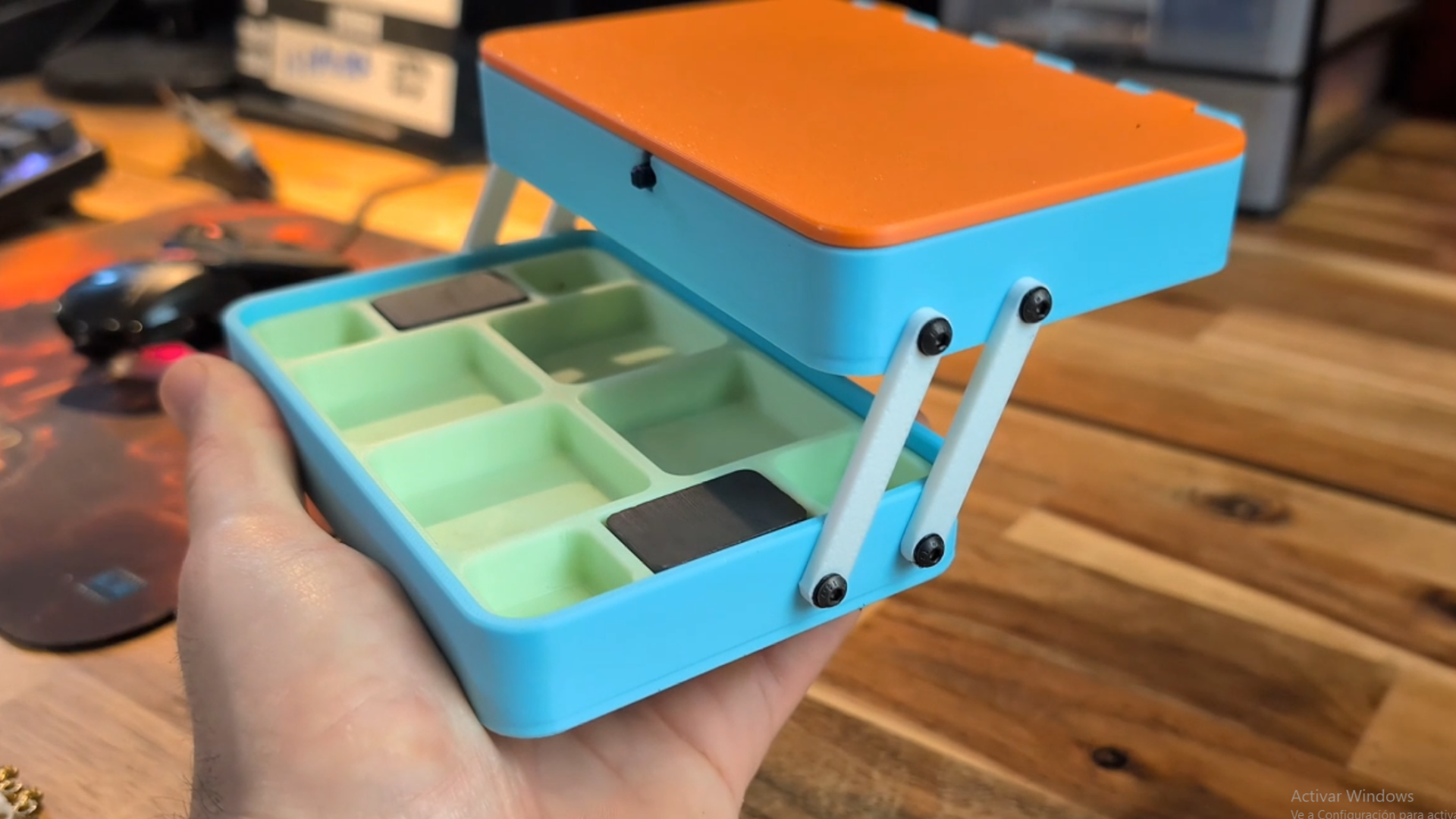 3D Printed Tool Box with Articulated Mechanism | Fusion 360 Project — thumbnail 4