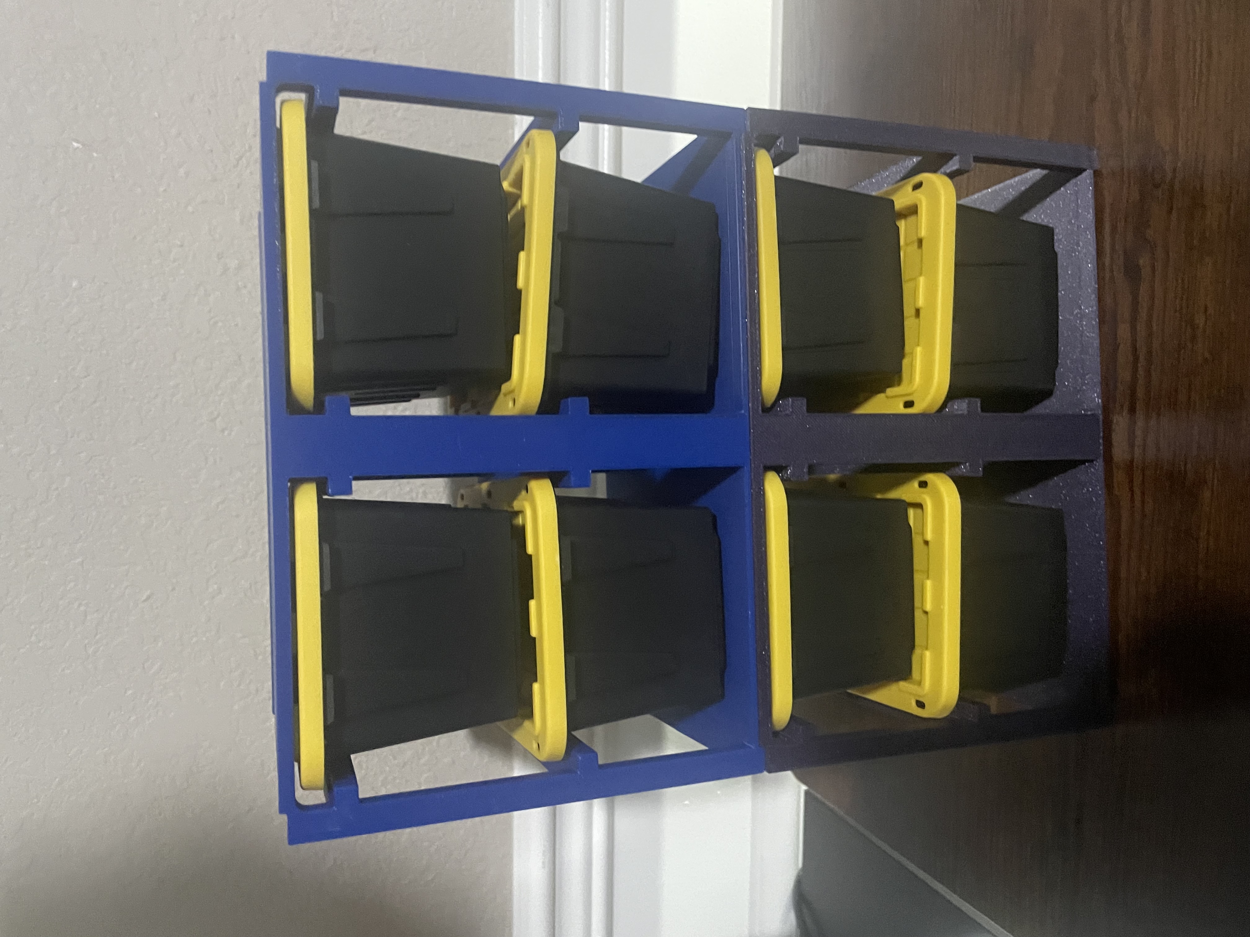 Teeny totes storage rack