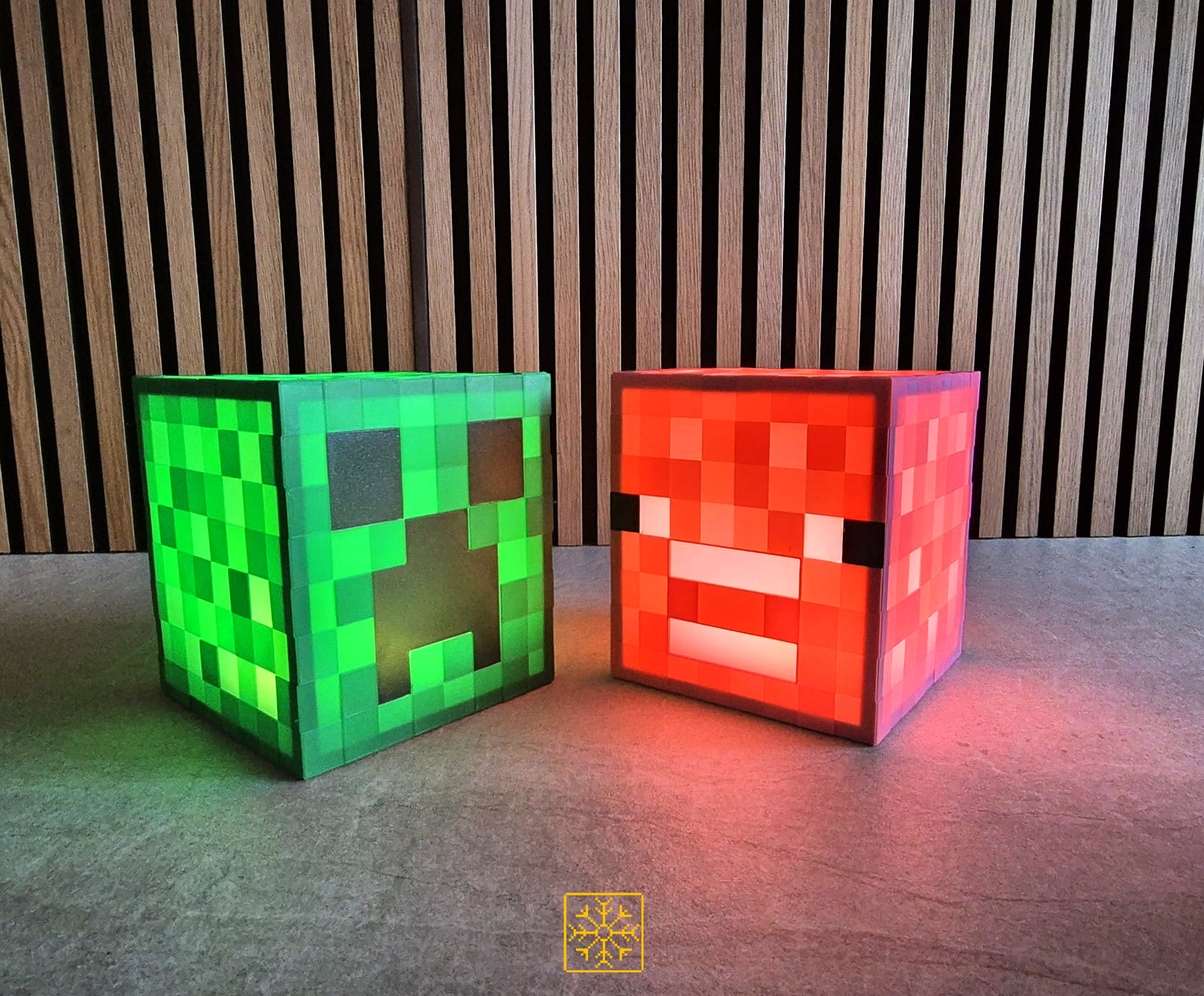 Minecraft The Pig Lantern – Easy Print & Assemble Desk Lamp
