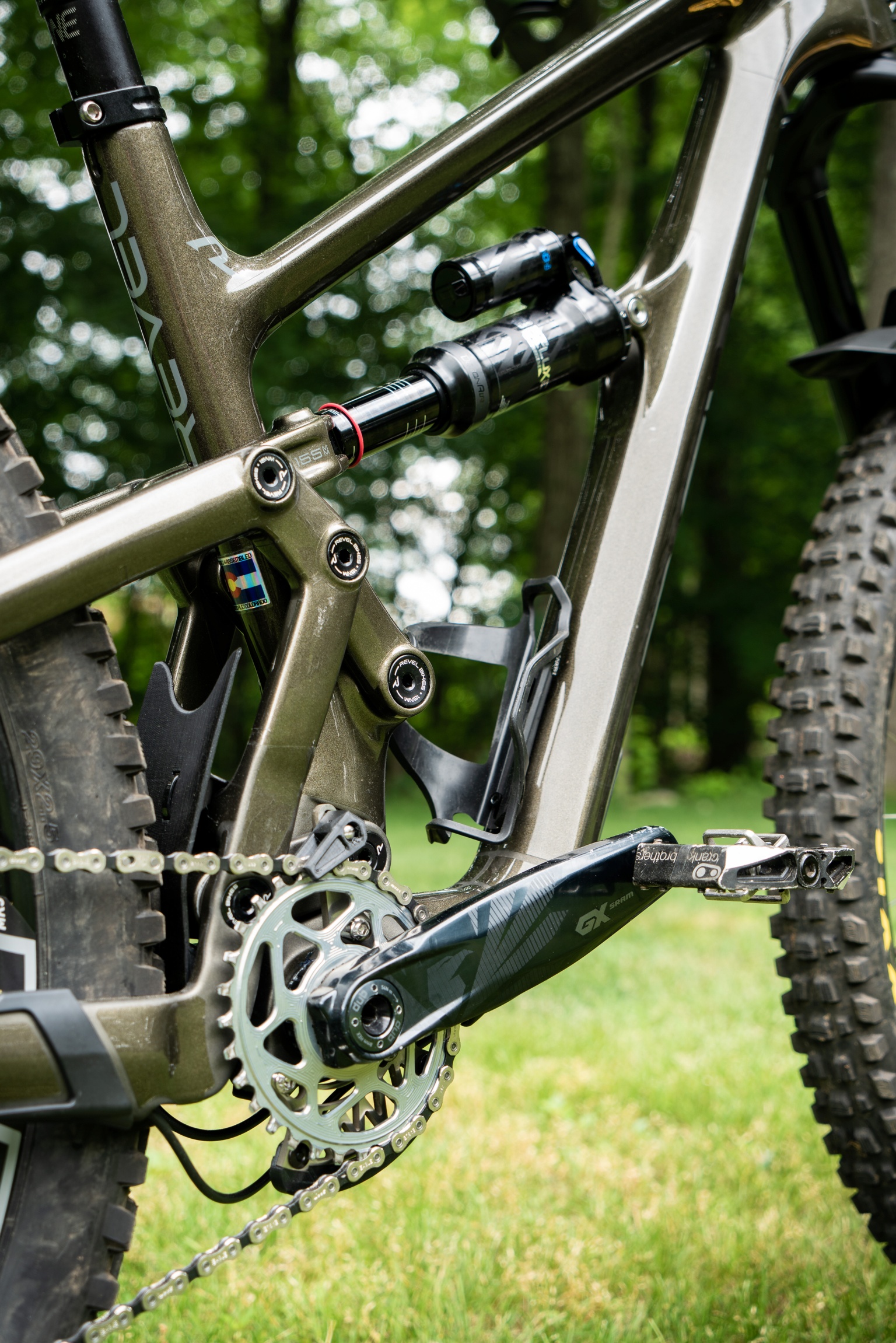 Rail29 Lower Linkage Mudguard