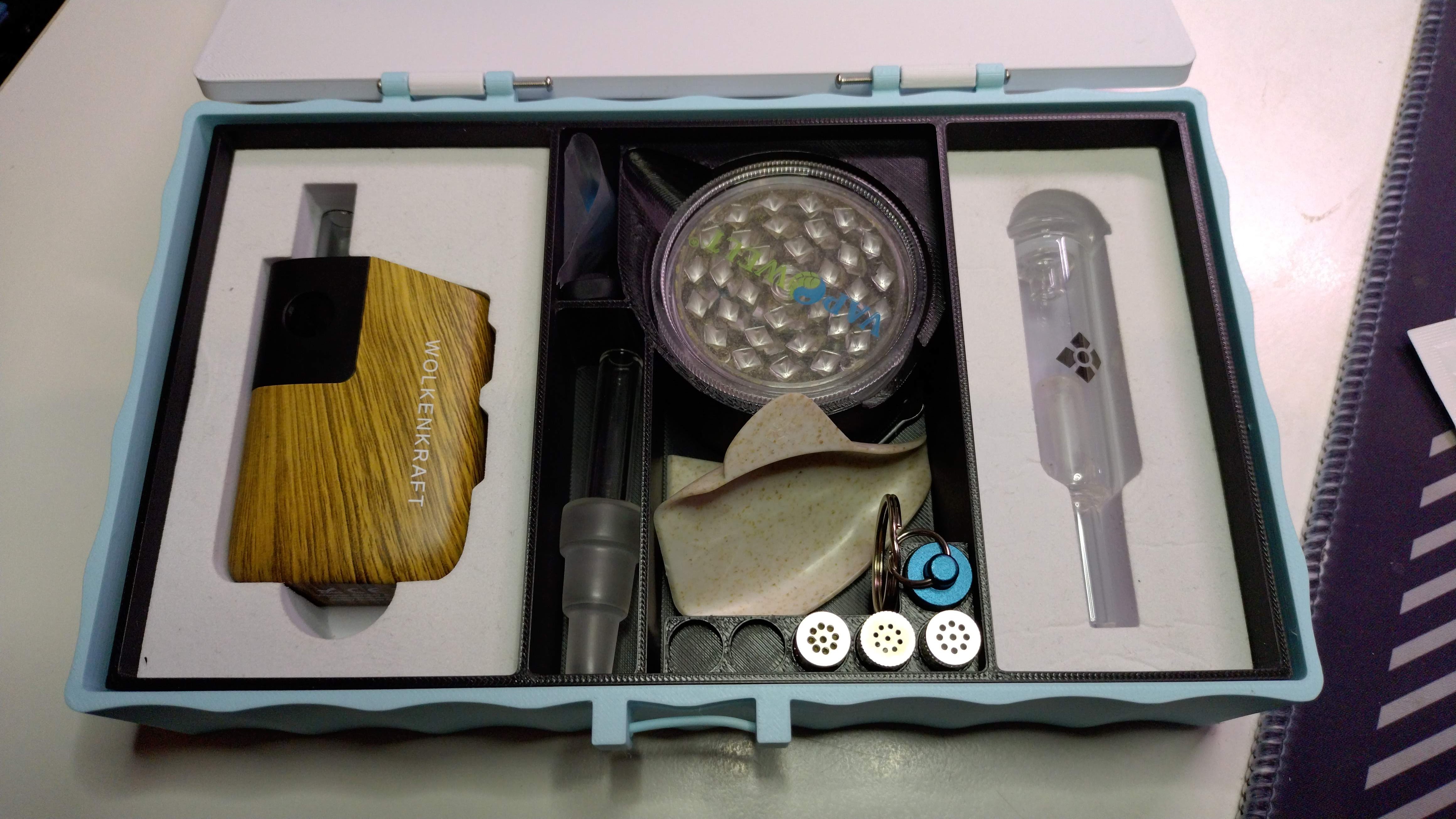 WOLKENKRAFT FX MINI ULTRA Vaporizer Bento Box with Bubbler and Bong Adapter