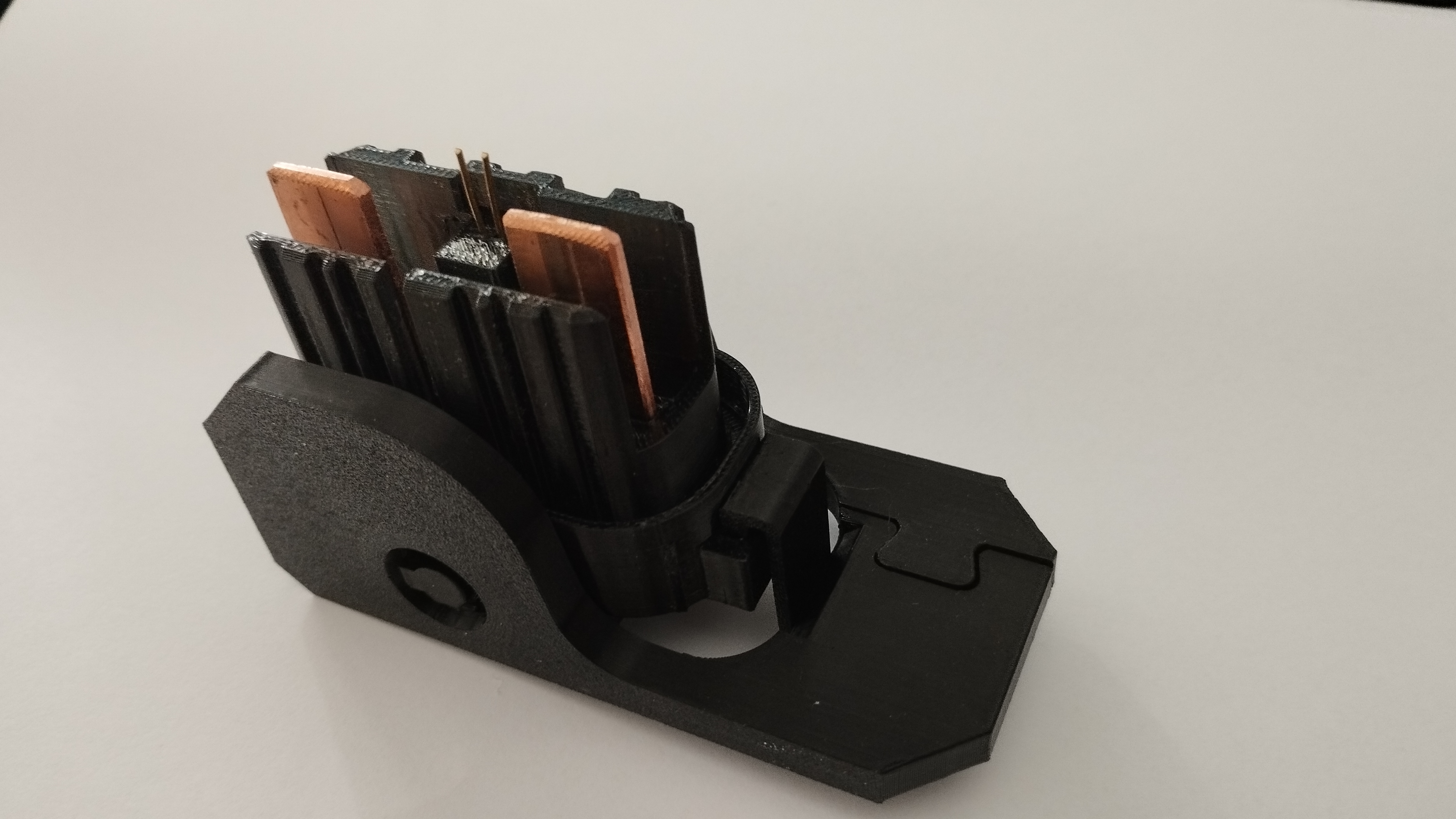 Nissan leaf ZE1 service disconnect plug