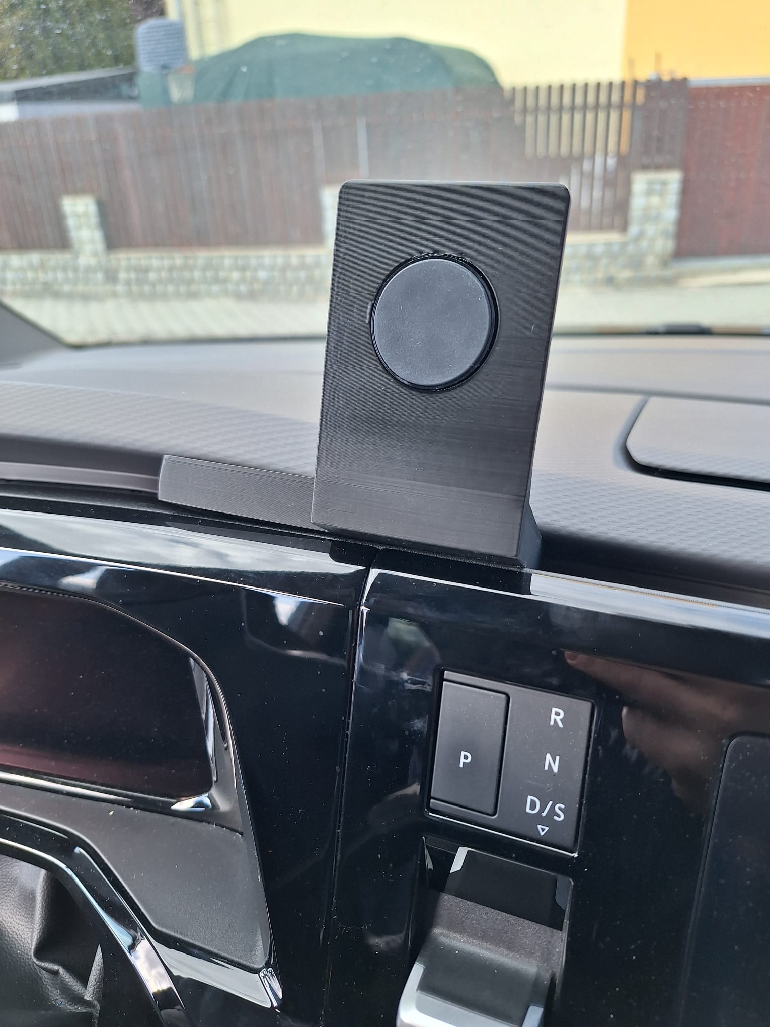 Multivan T7 Phoneholder with magnet for GB cars