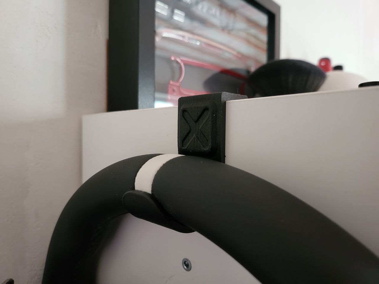 Miniatura 4 do modelo 3D Steering wheel hook set