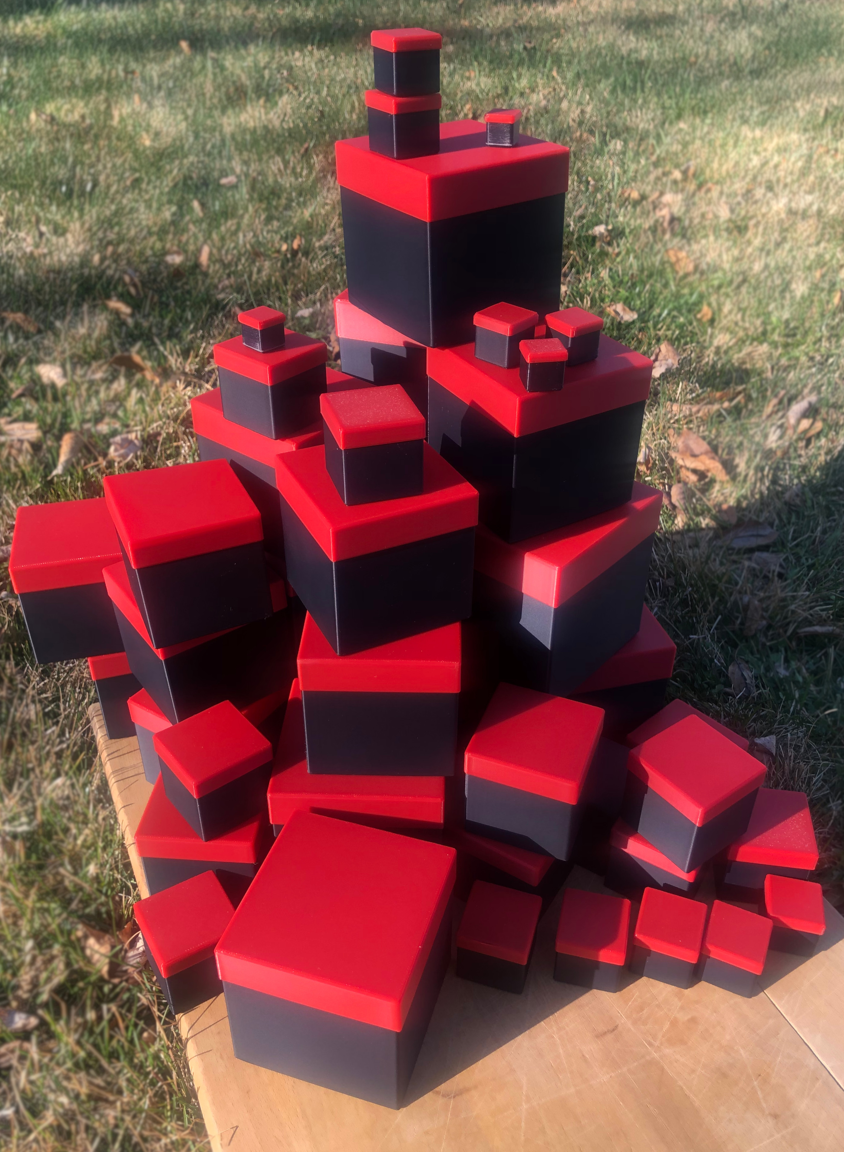 nested boxes with lids (OpenSCAD)