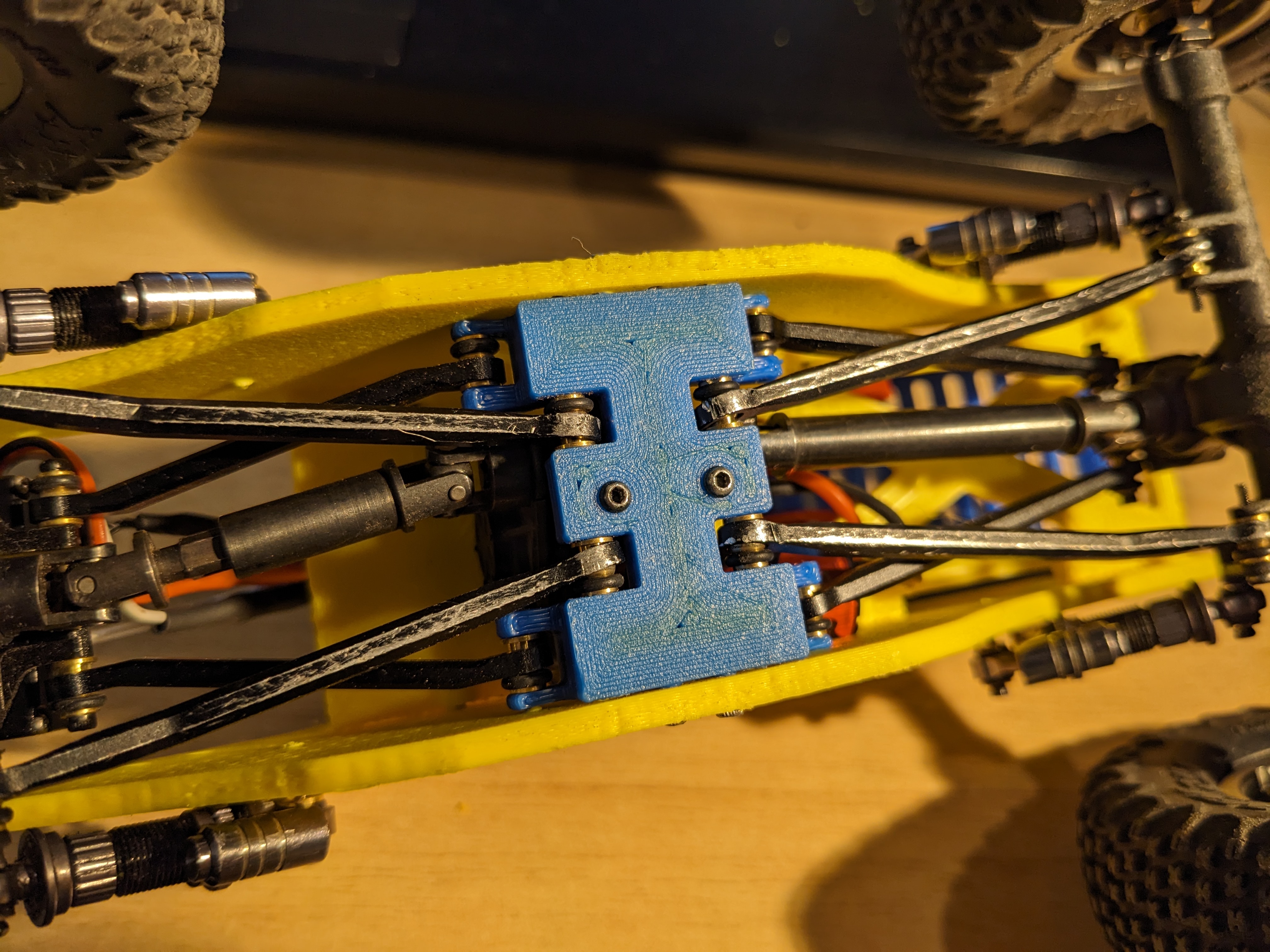Scx24 Tremor chassis upgraded skidplate
