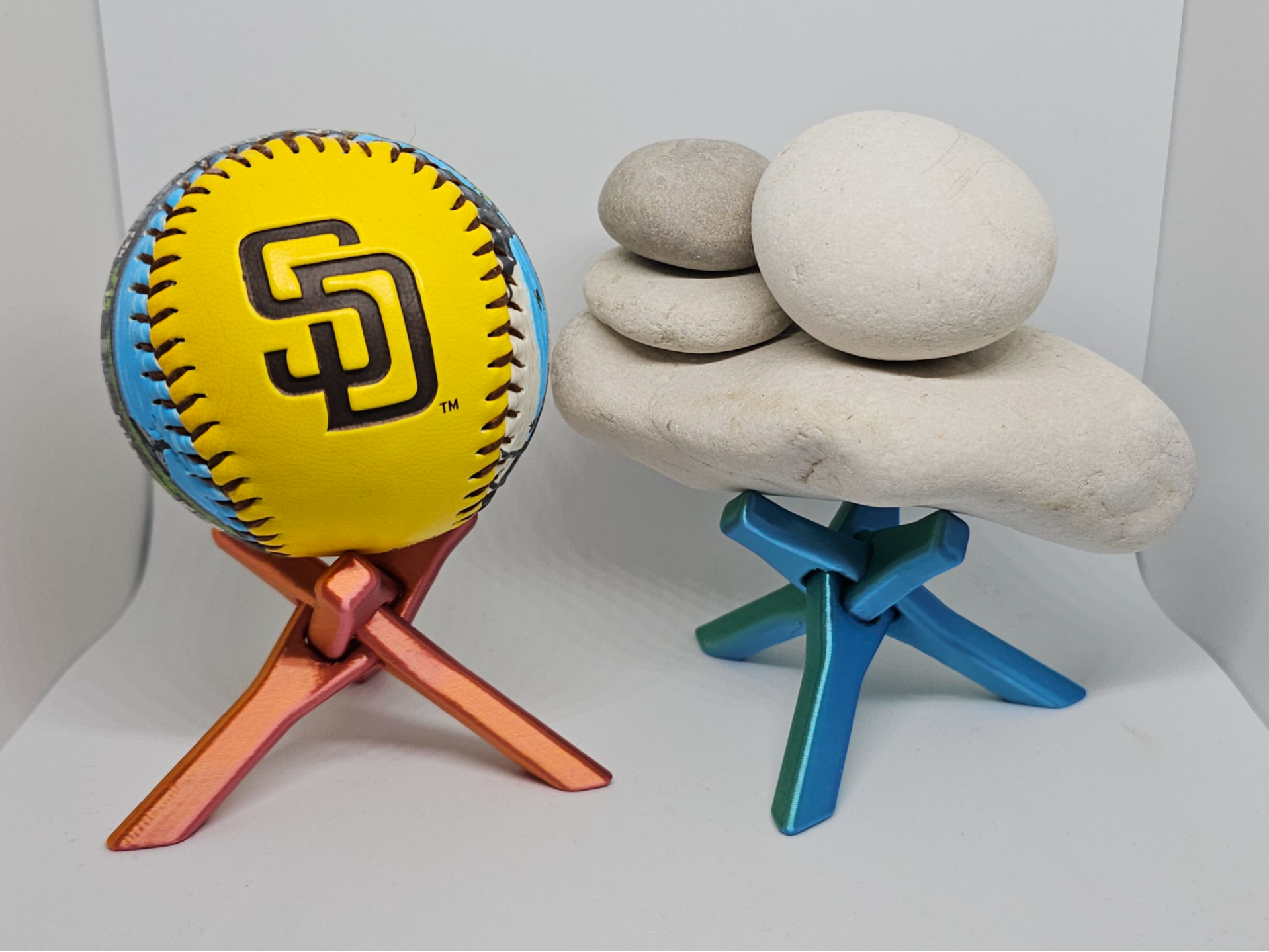 Interlocking Ornament Stand (baseball, rocks, etc)