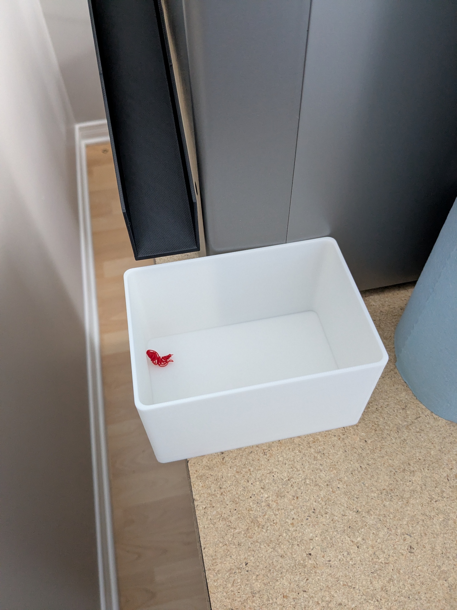 X Plus 4 Poop Box