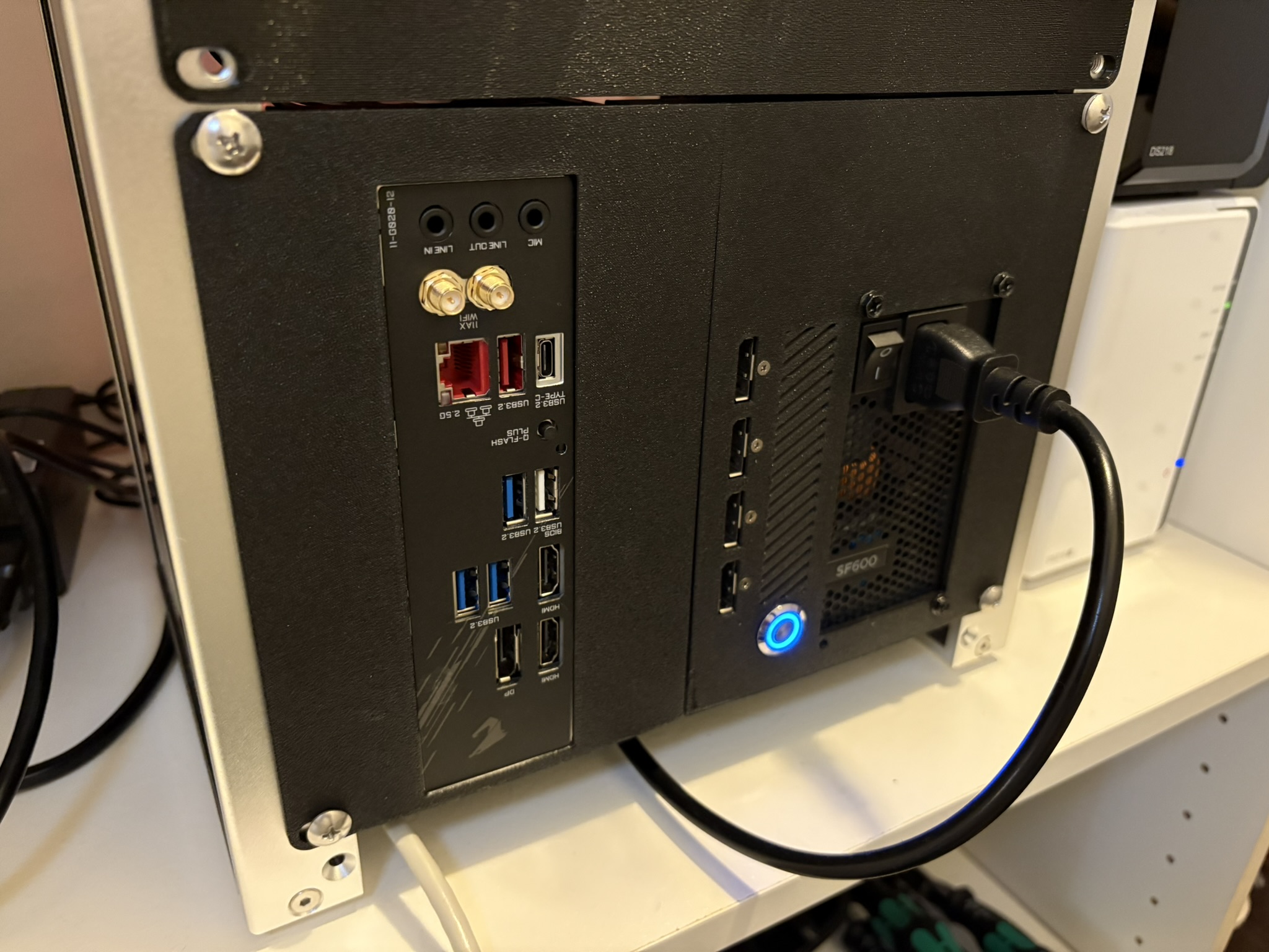 Unified 10" Rack - Mini ITX PC 4U Case (Sandwich Layout with GPU)