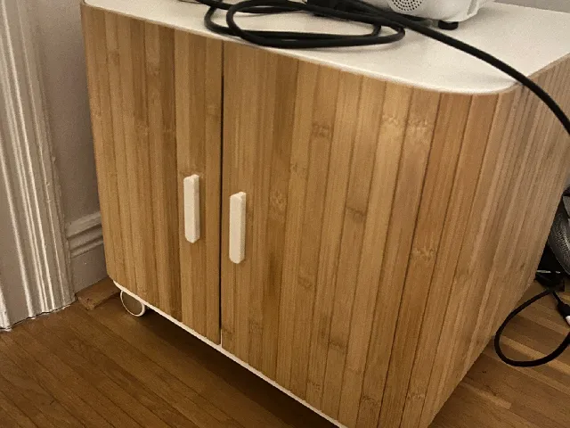 T-shape cabinet handle