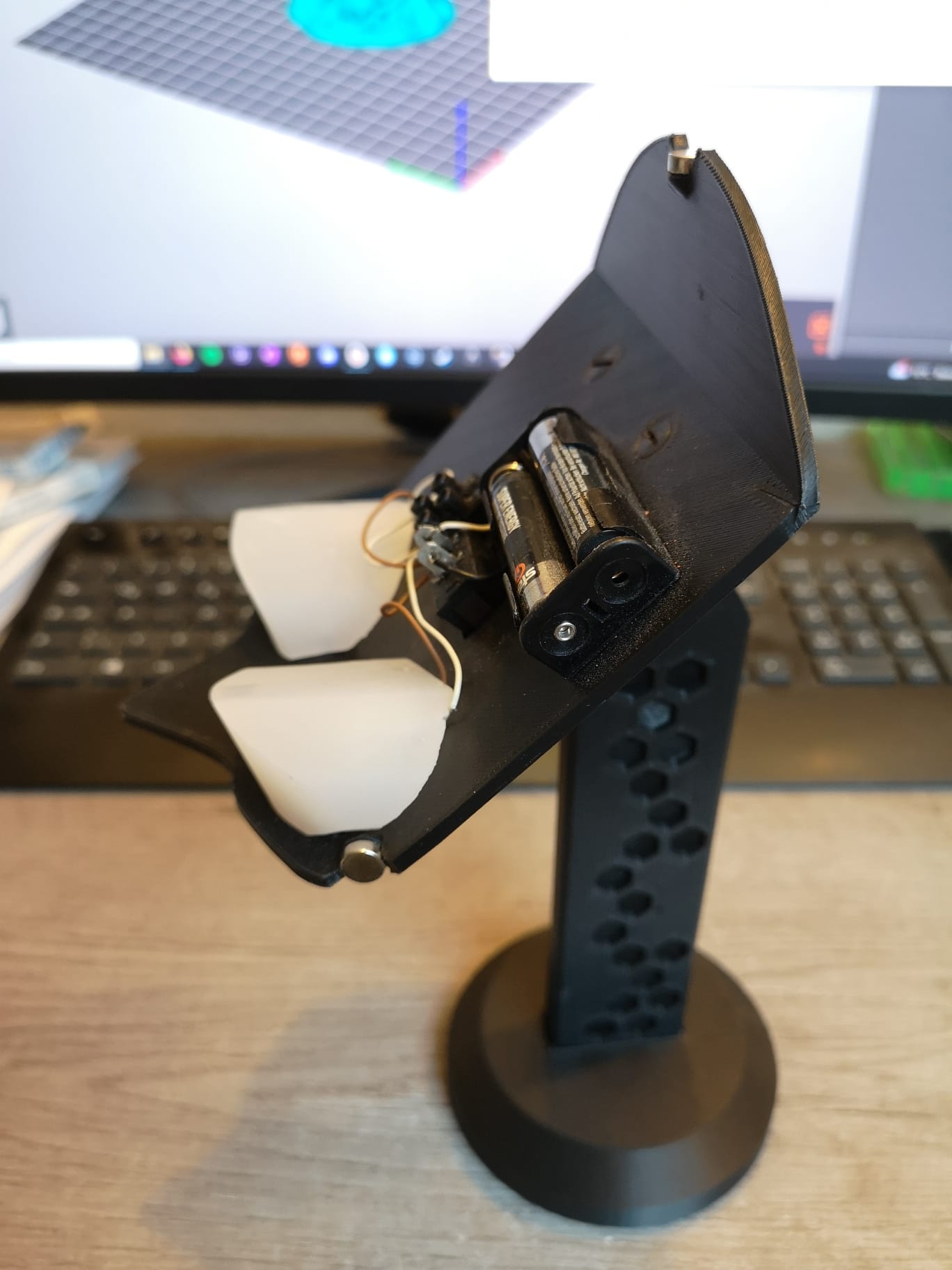 Batman Helmet Stand — miniatura 5