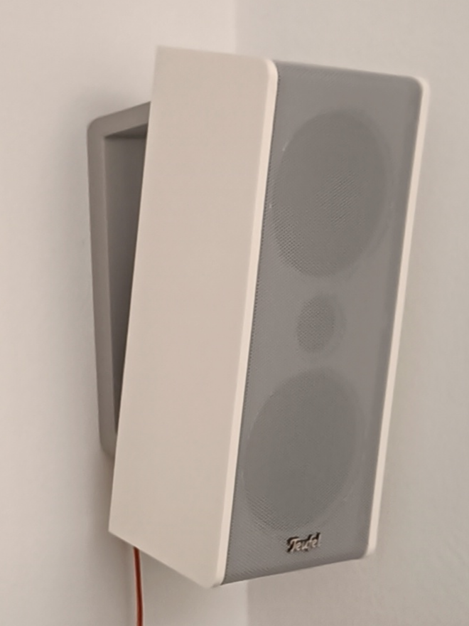Teufel CS 35 MK 3 Wall Mount & Desk Stand – 10° Angled Edition