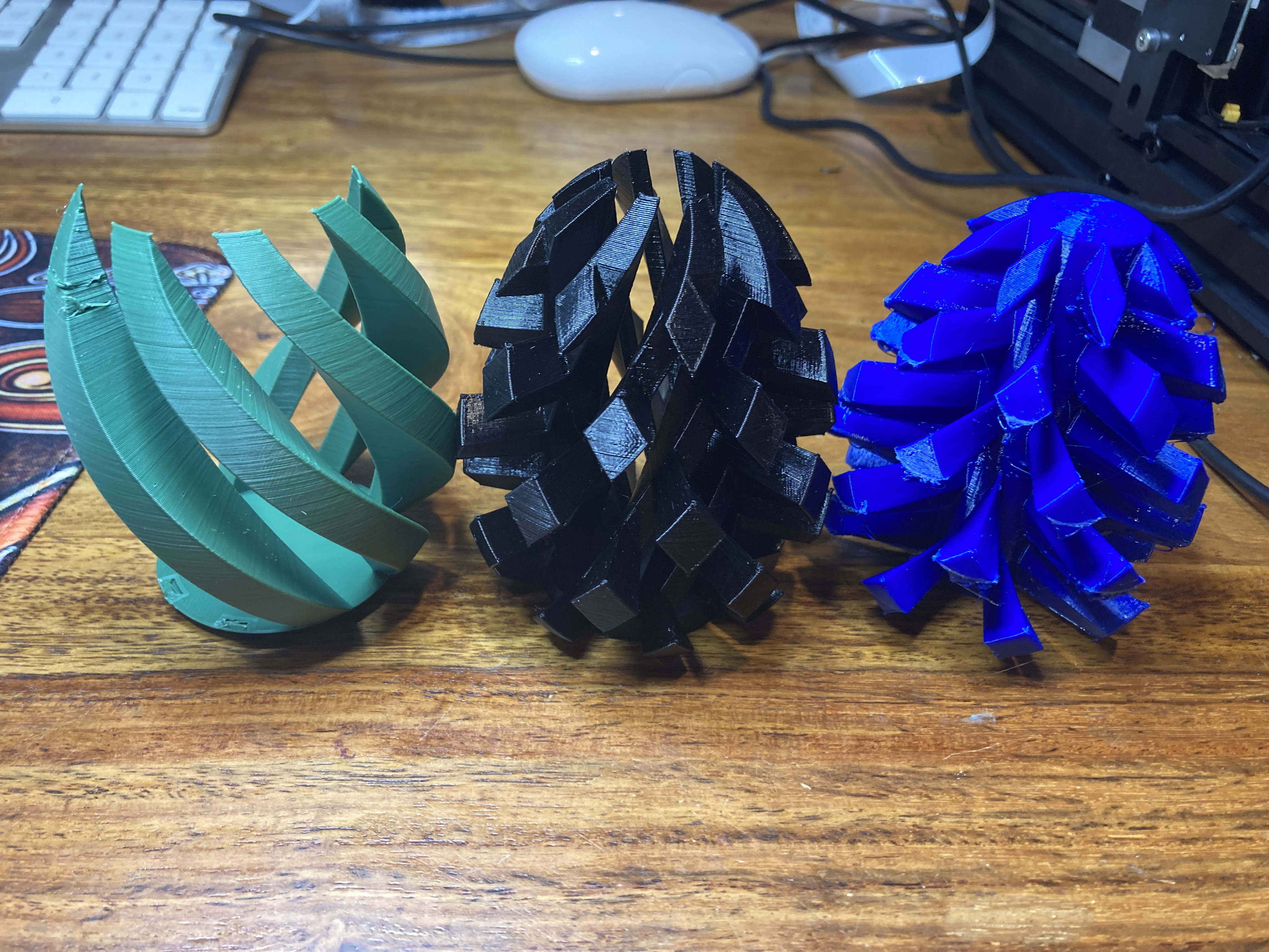 Spiral twist combining easter eggs — miniatura 8