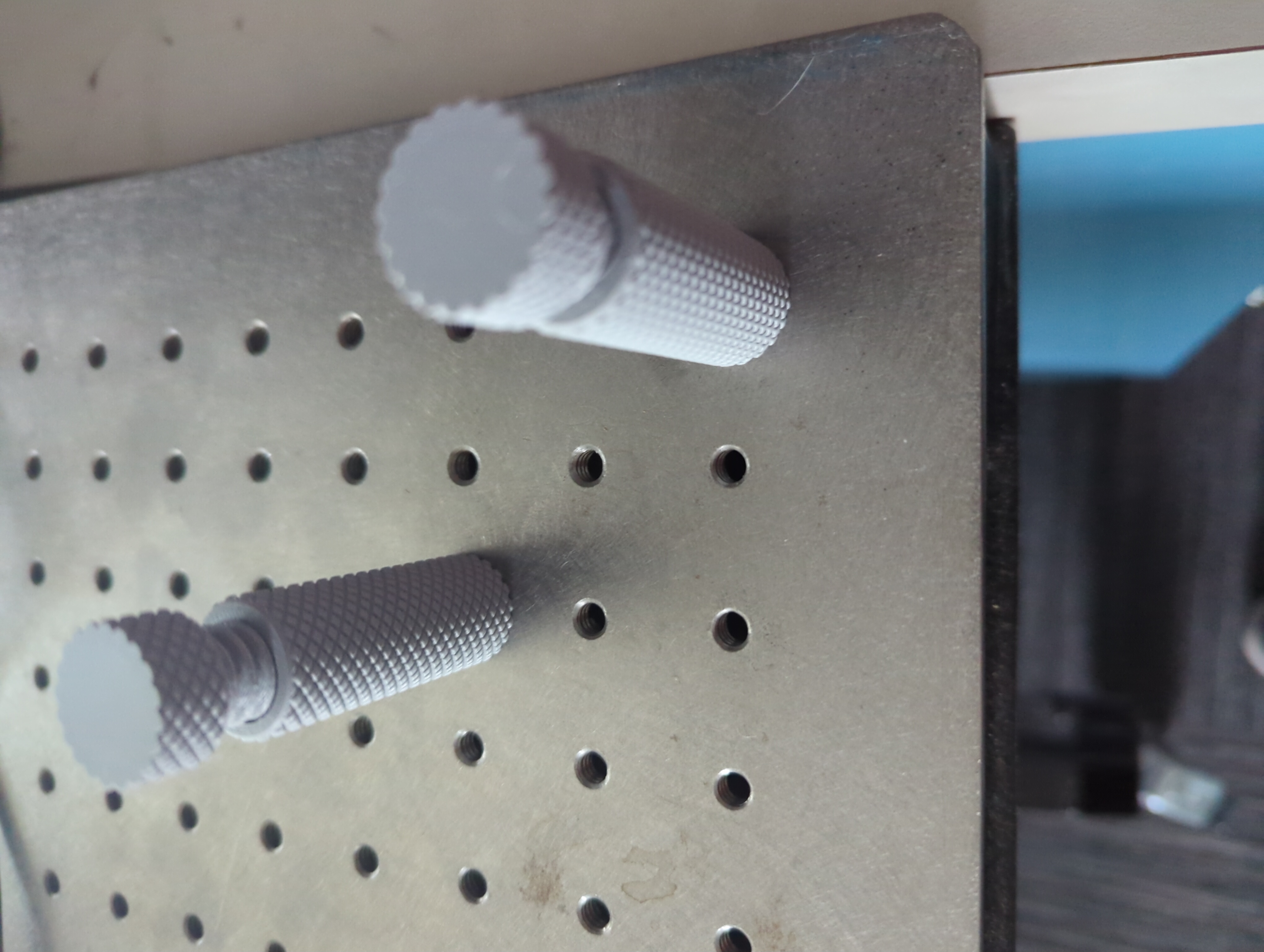 Machnist Jack Optical Table 1/4-20 threaded base