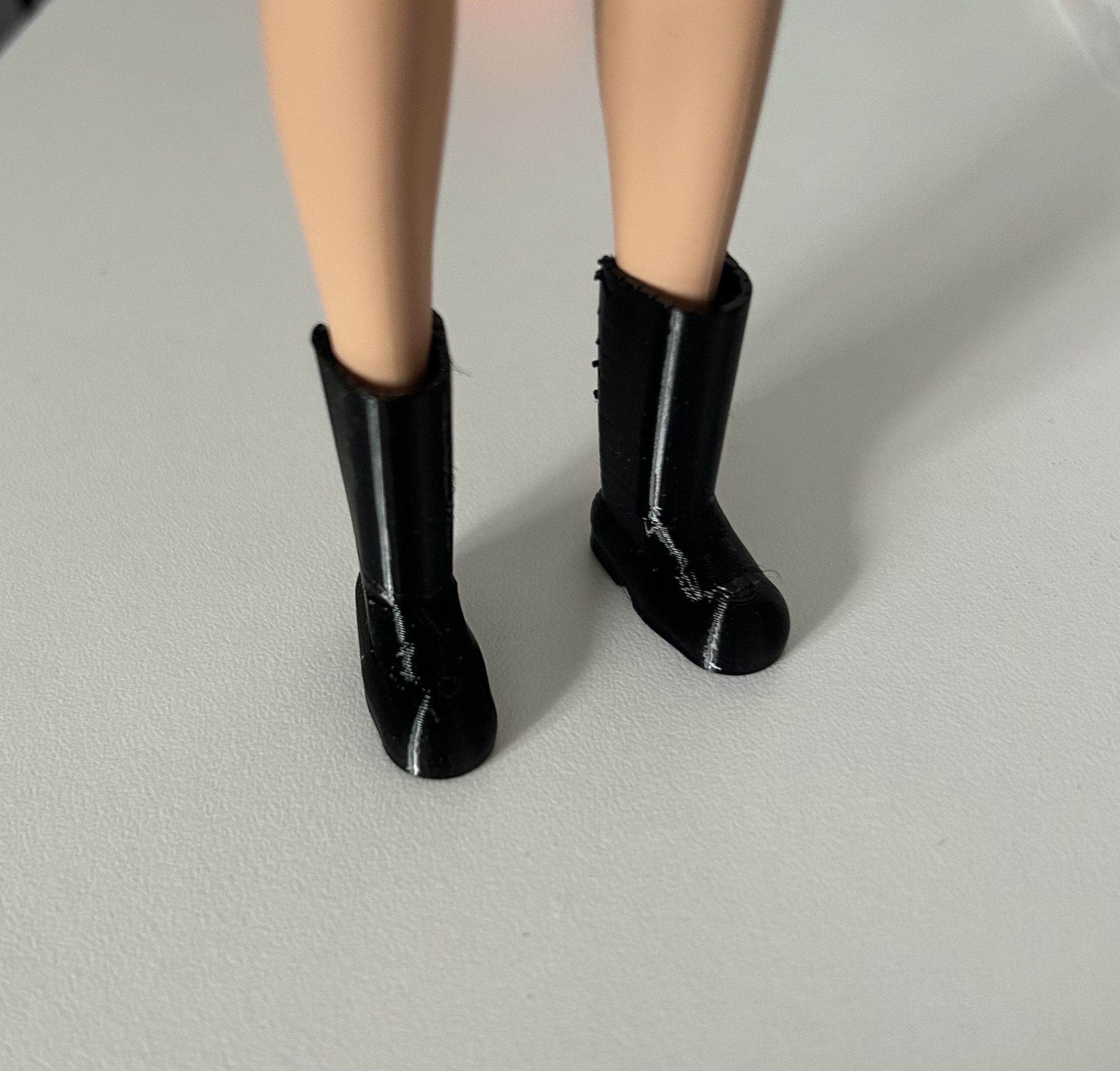 Boots for flat footed Barbie
