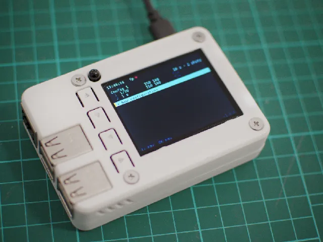 Malolo's Raspberry Pi 3 Model B+ with 2.2 6-buttons LCD Case