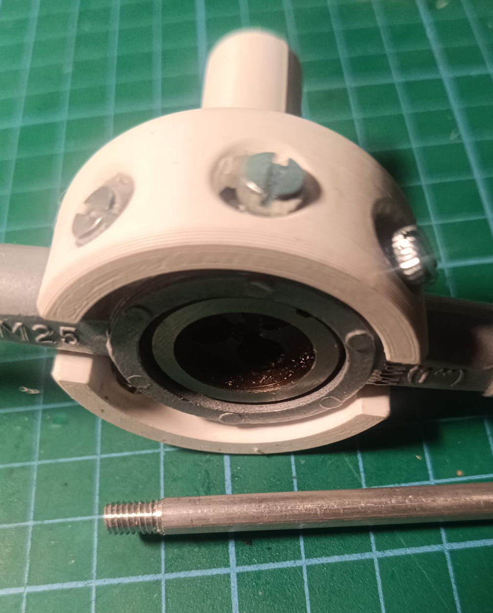Centering tool for threading a 5mm rod with a die 3D model