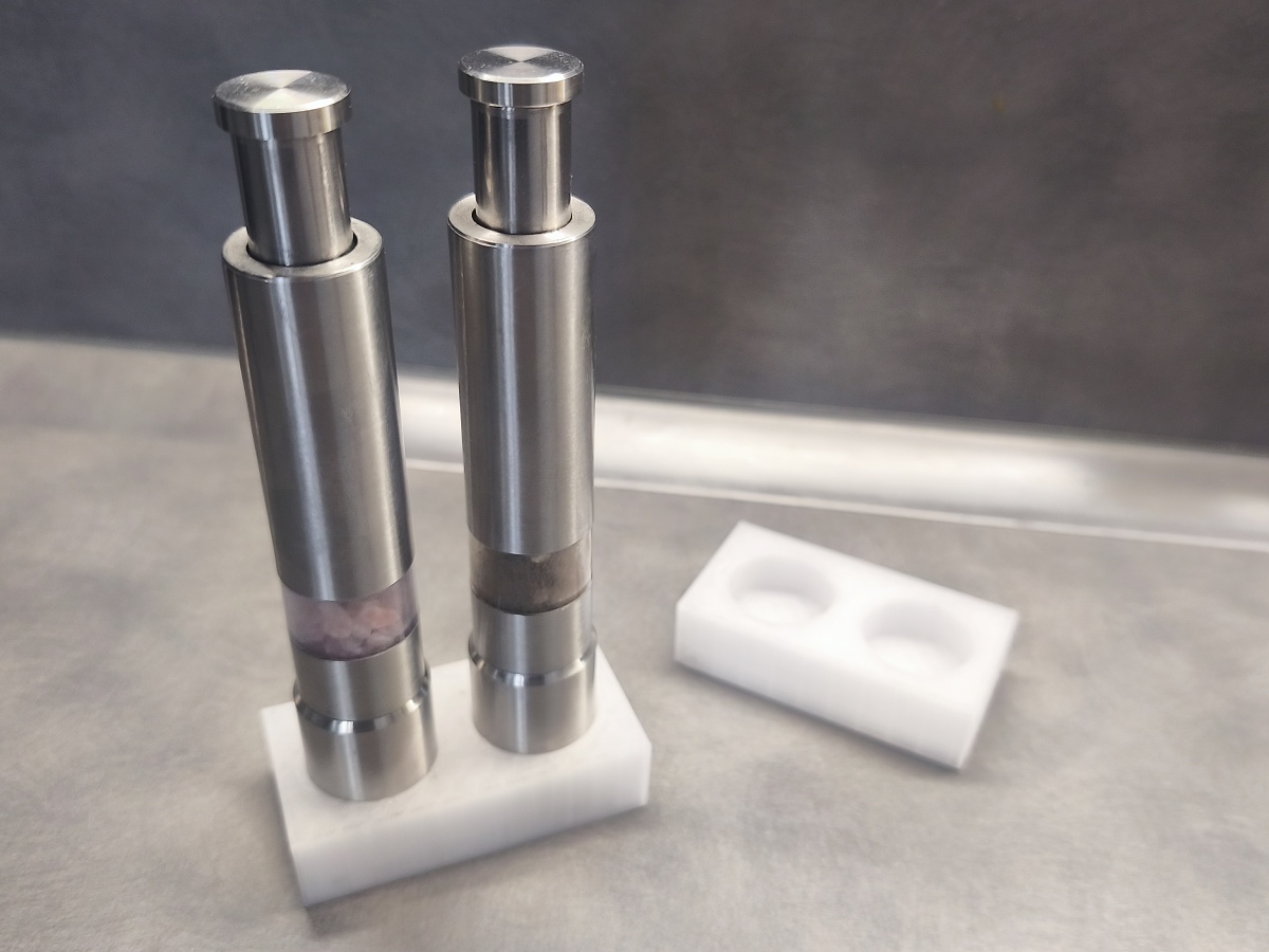 Stand for a Metal Salt and Pepper Grinder
