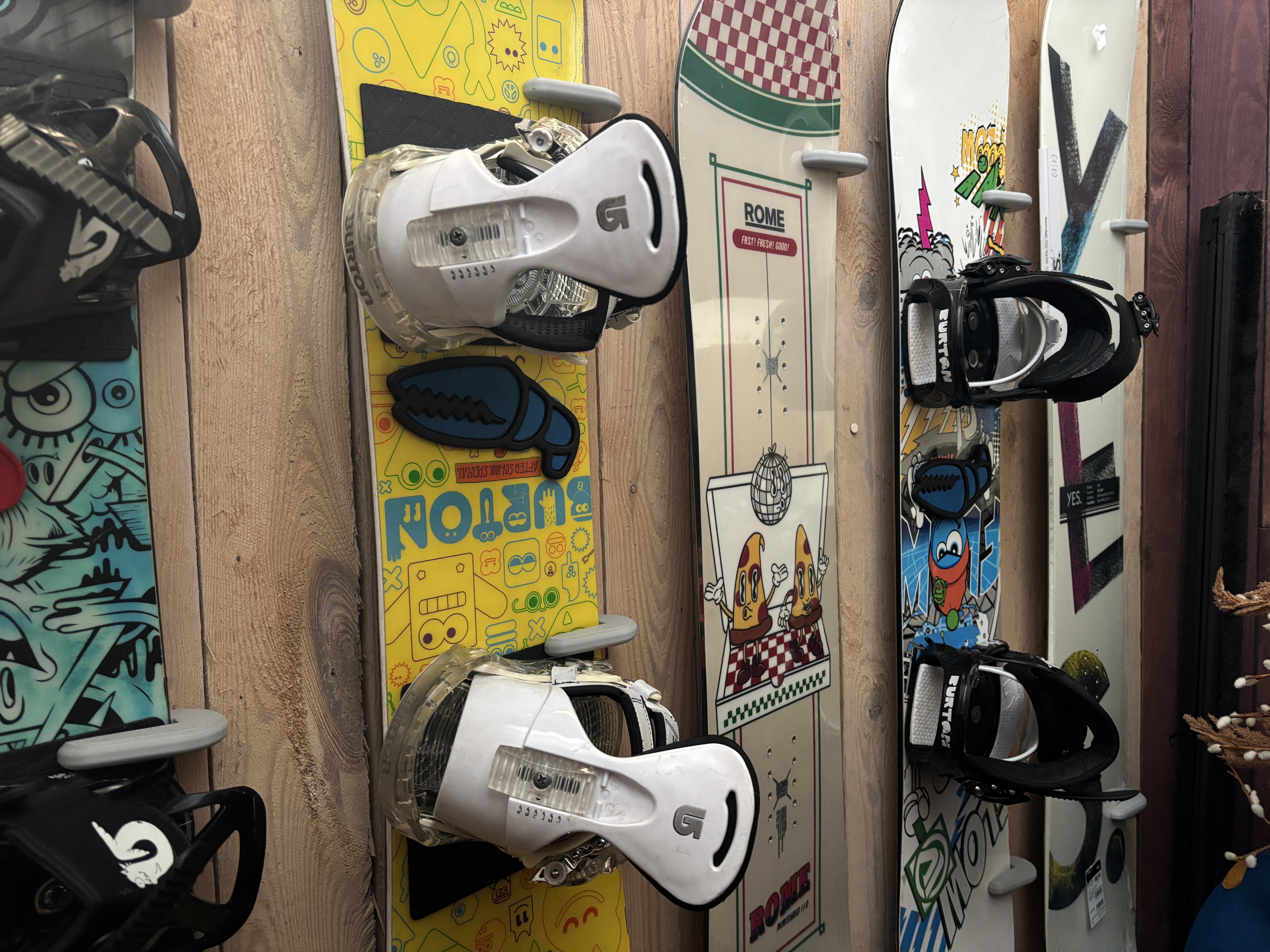 Snowboard Wall Mount Hook - Narrow