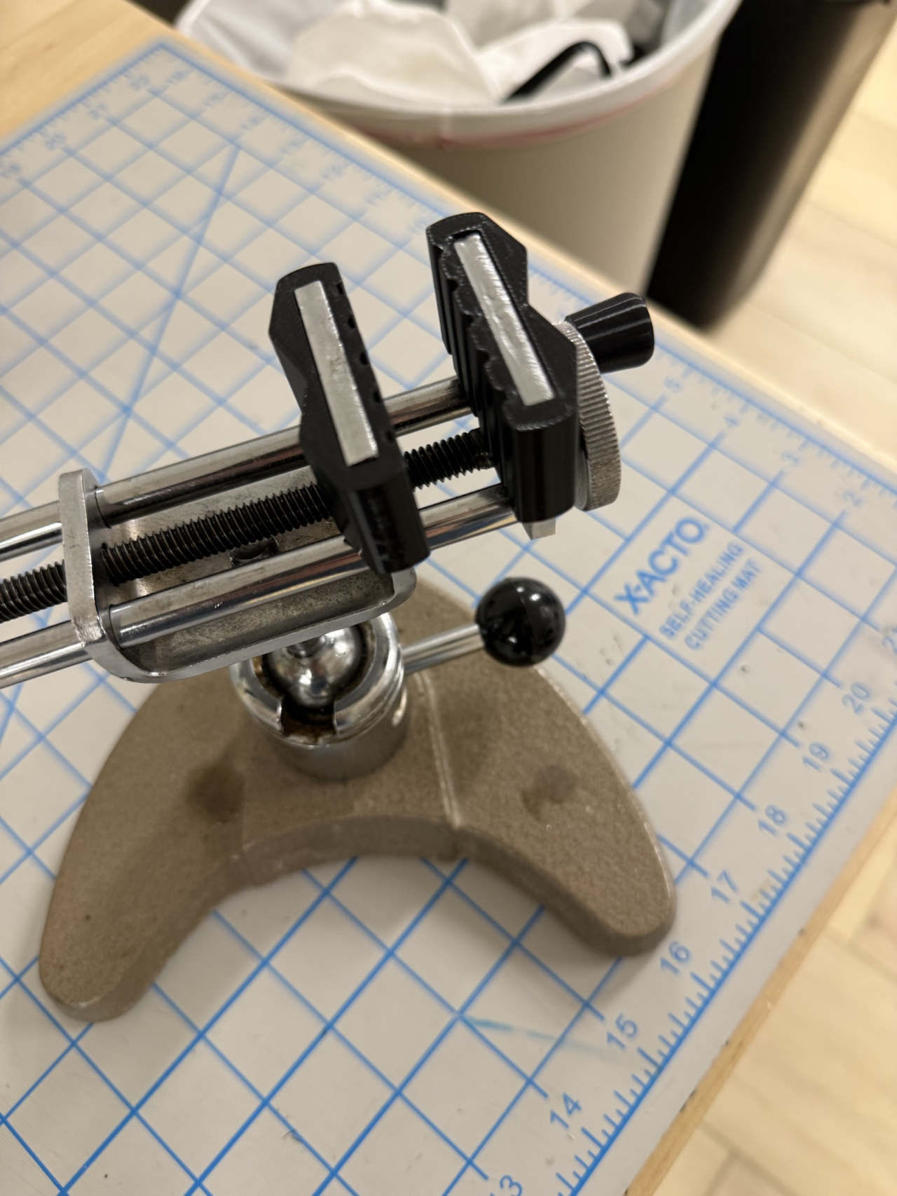 Retrofit parts for vintage Dytek Line Master LM204 Vise