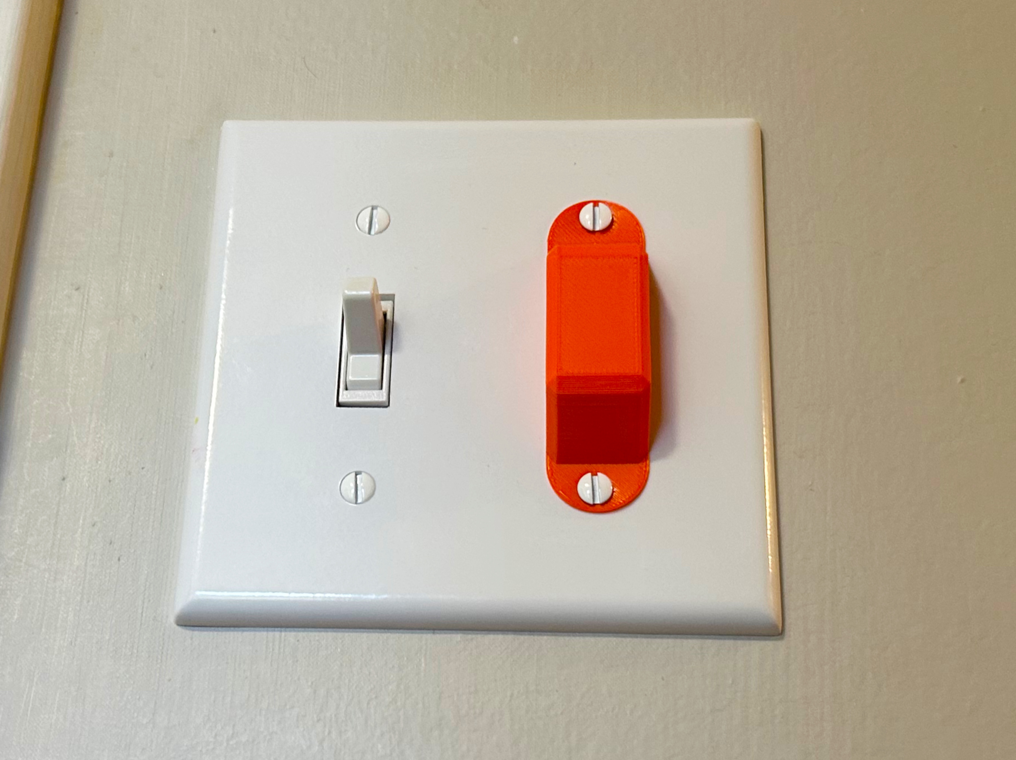 Miniatura 5 do modelo 3D Light Switch Guard/Protector