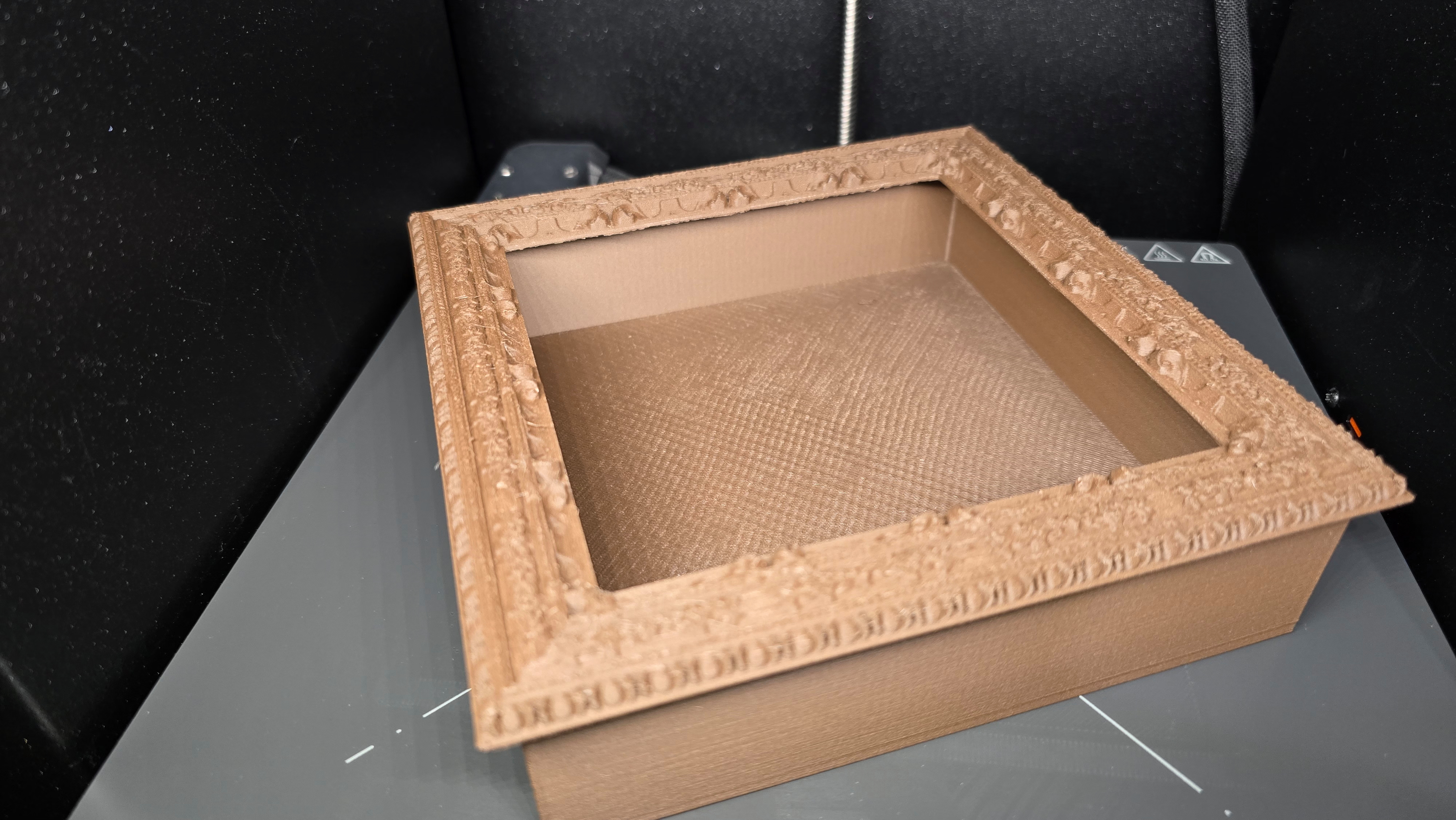 ornated shadow box for miniatures (15cm by 15cm)